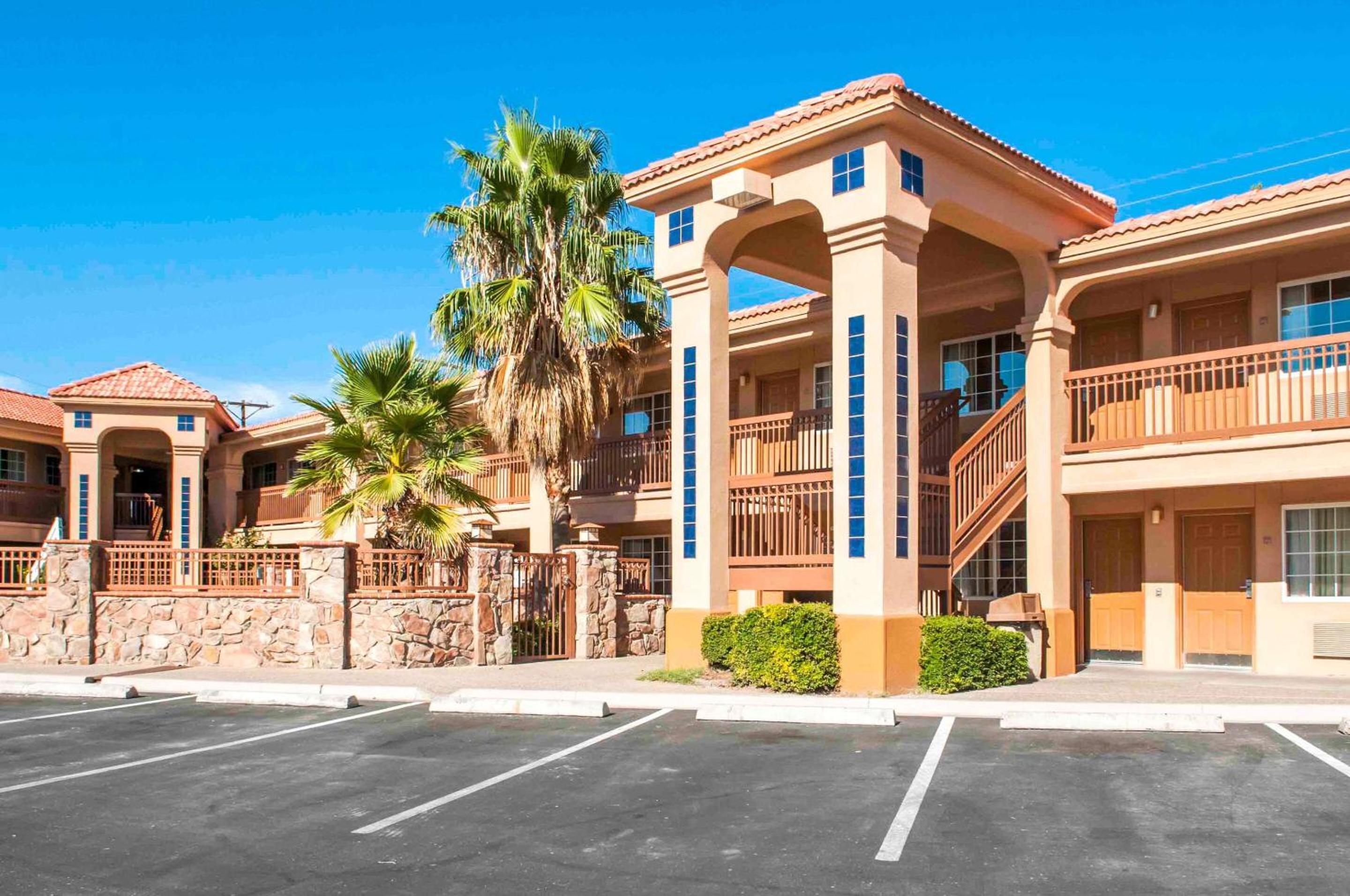Quality Inn & Suites Las Cruces - University Area view 3