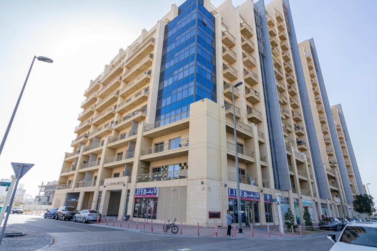 HiGuests - Luxurious 1BR Apartment with balcony in JVC