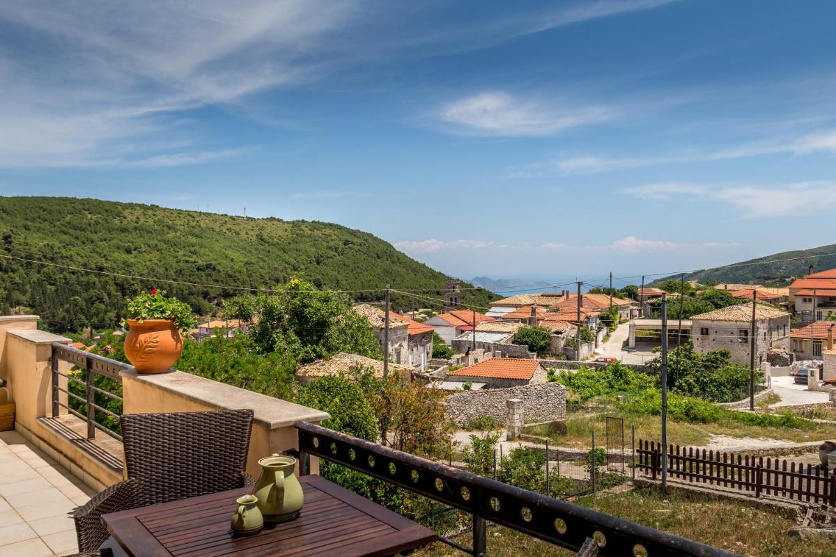 Dimitras House photo 4