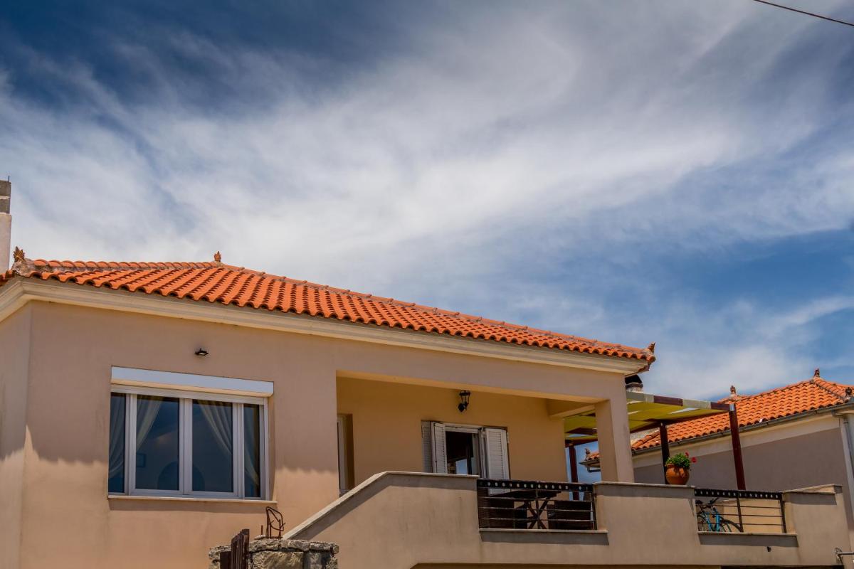 Dimitras House photo 2