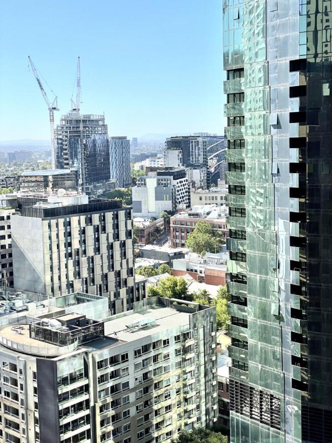 Readyset Apartments at Verve