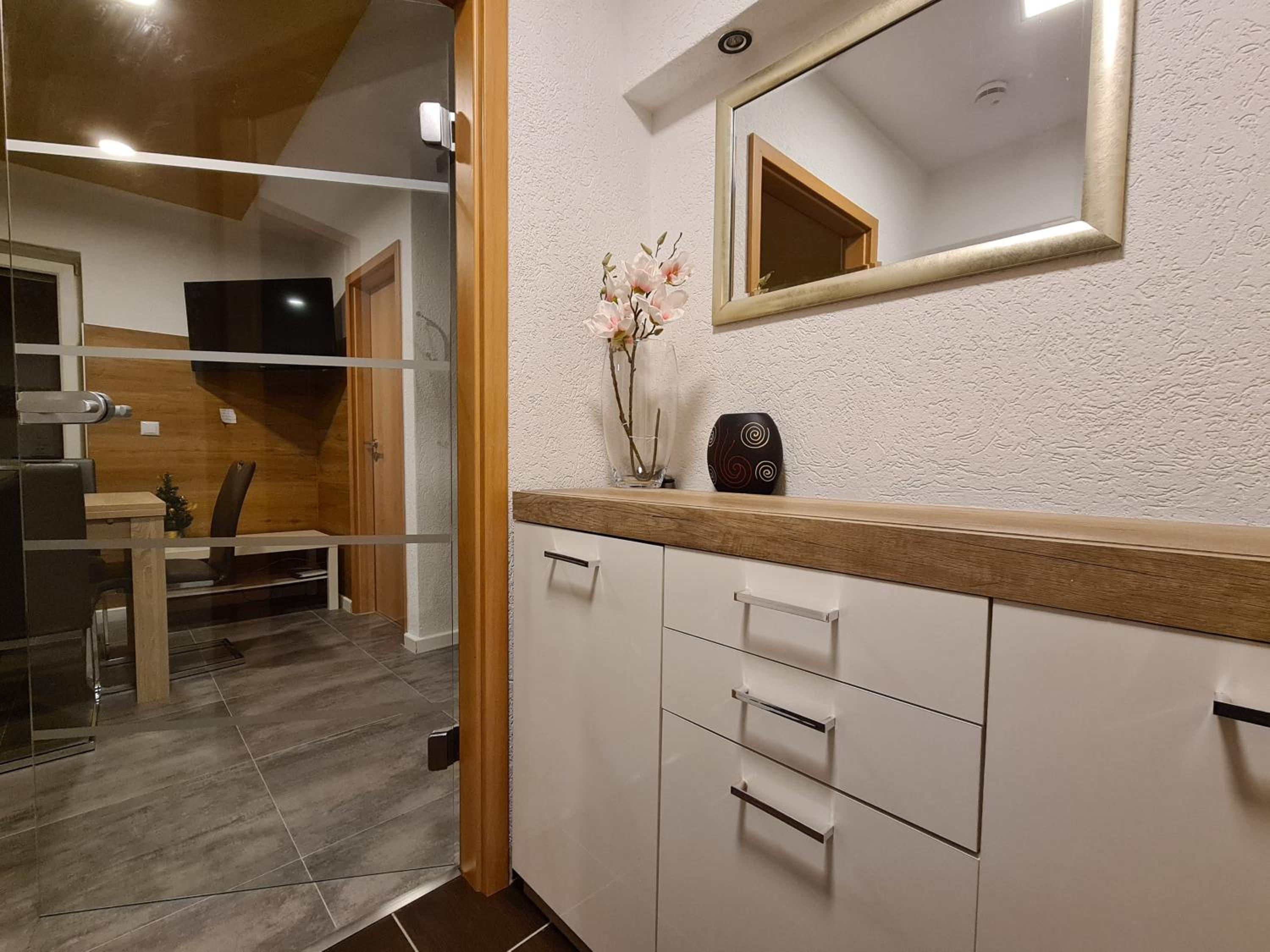 Exklusive moderne 2 Zi. Wohnung in ruhiger Lage - Property Image 14