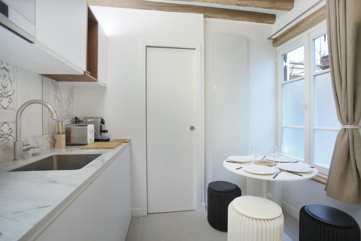 Superb apartment Place des Vosges Le Marais (Charles V) en Paris