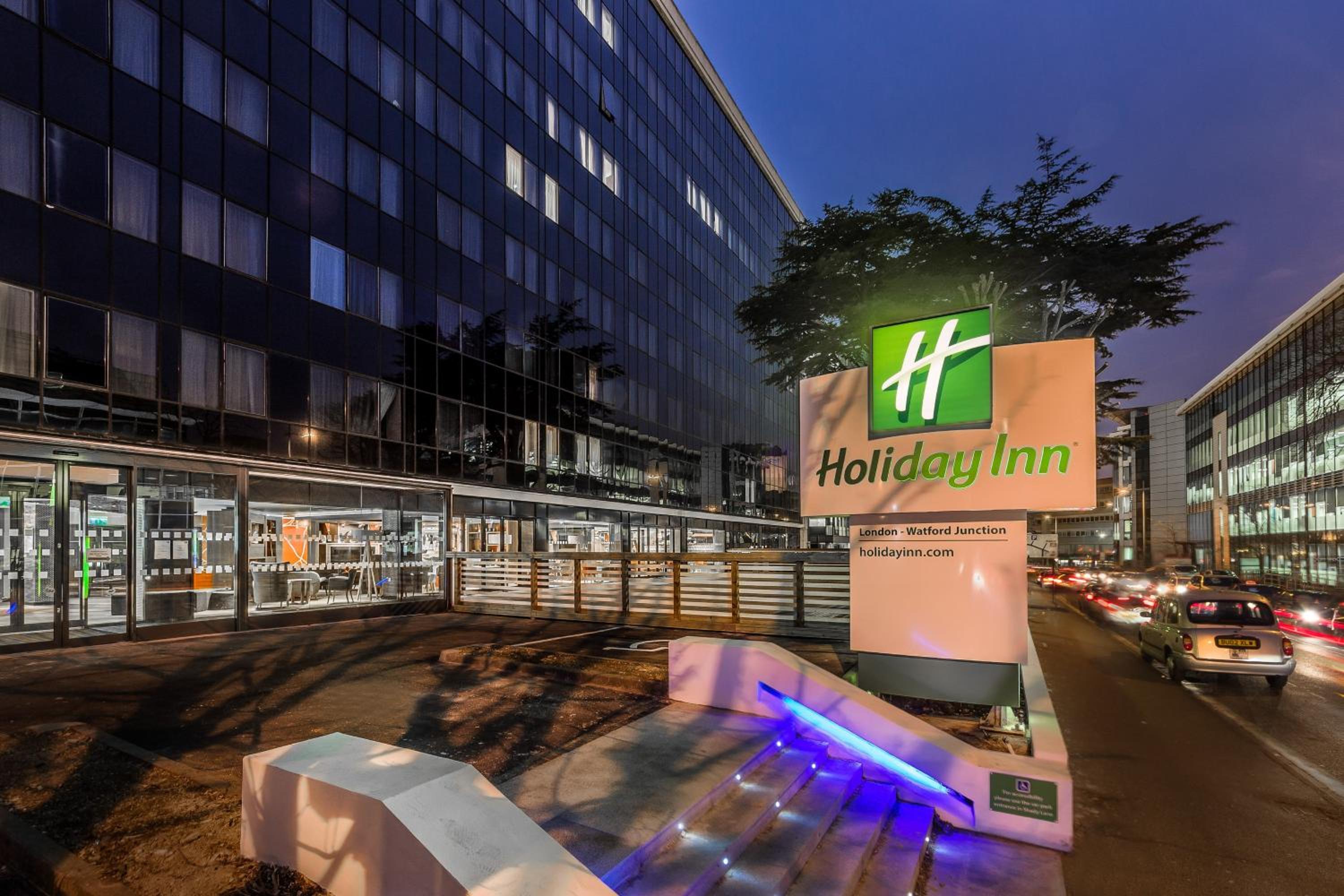 Watford Vacations - Holiday Inn London Watford Junction, an IHG Hotel - Property Image 8