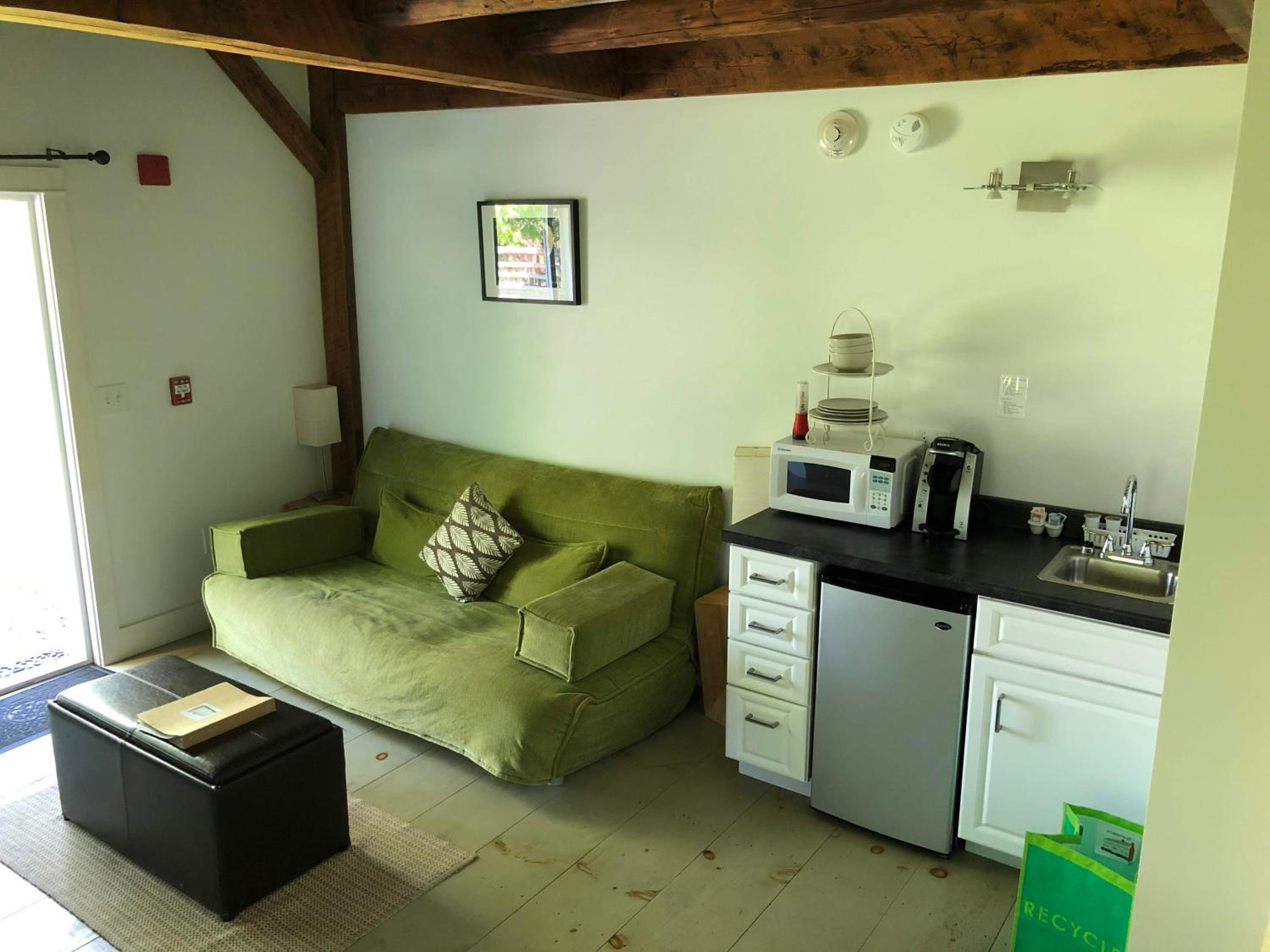 Shoreham Inn Bed & Breakfast