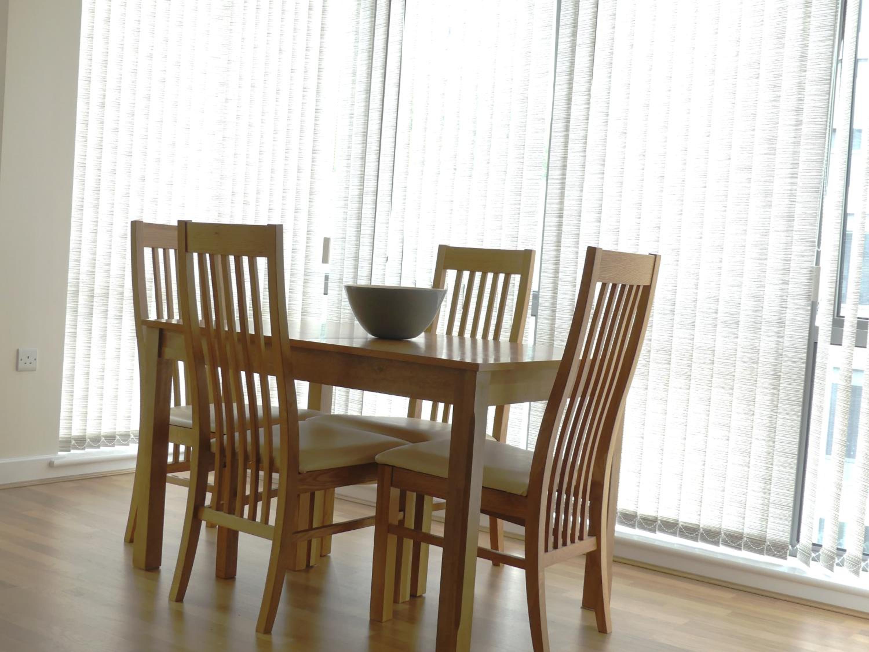 Basingstoke Vacations - Western Gate, Executive Central Apartments - Property Image 2