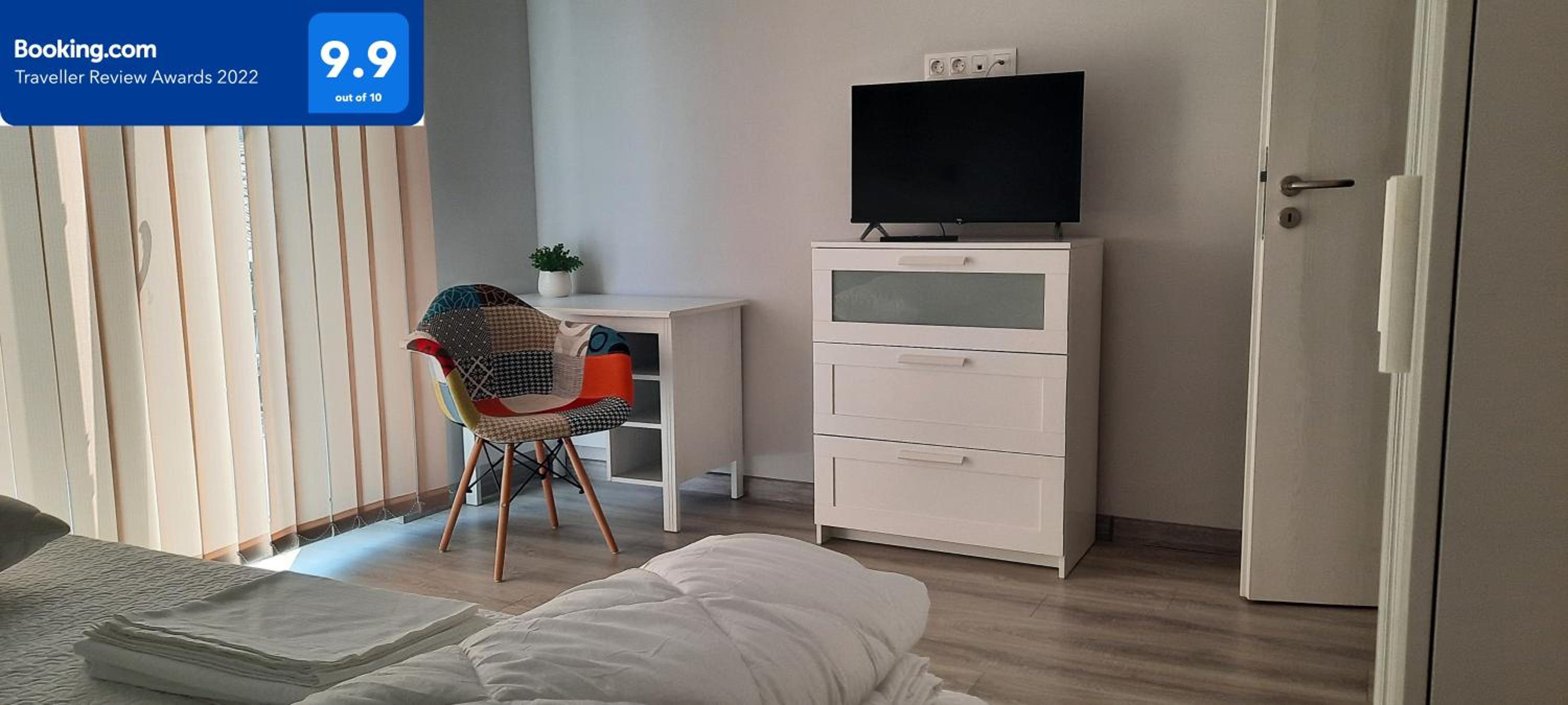 Baman Apartment