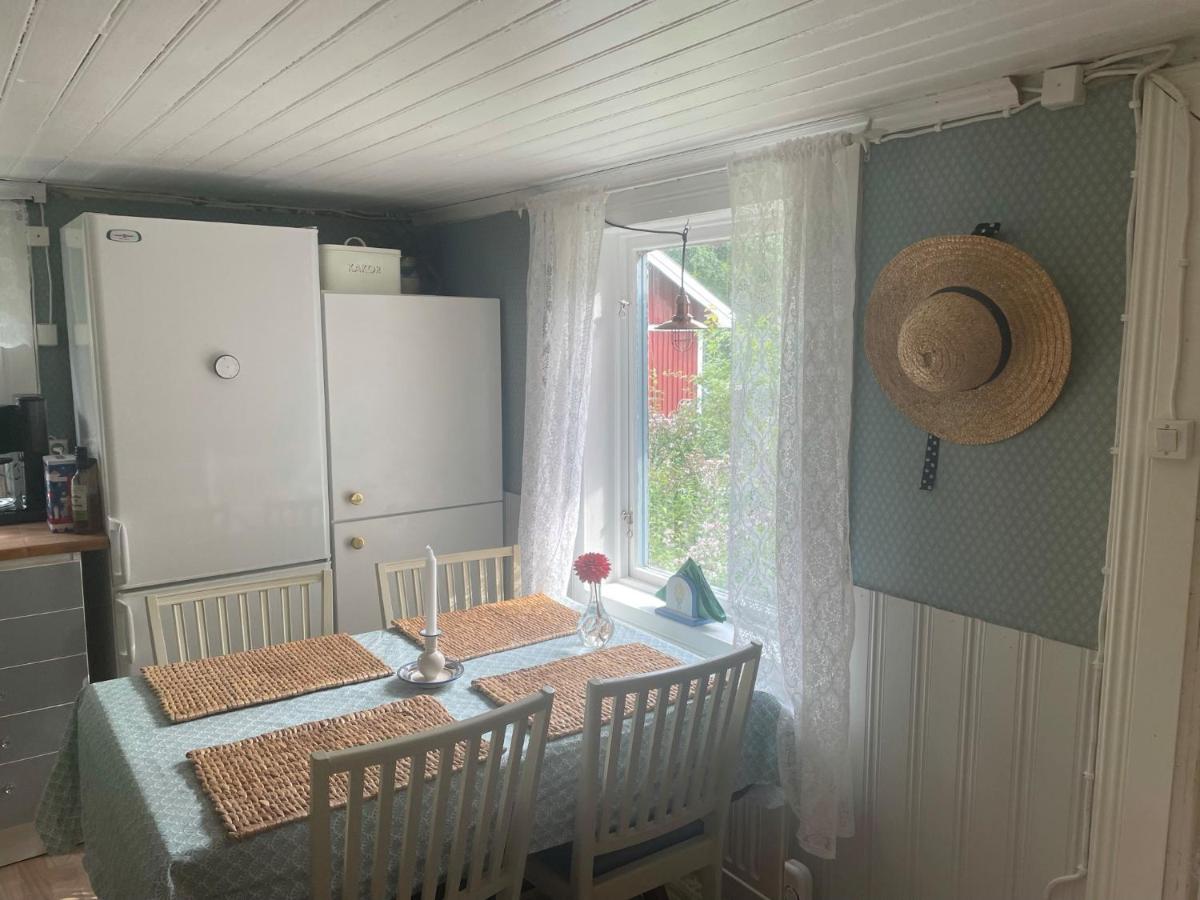 Genuine 100 year old countryside cottage view 5