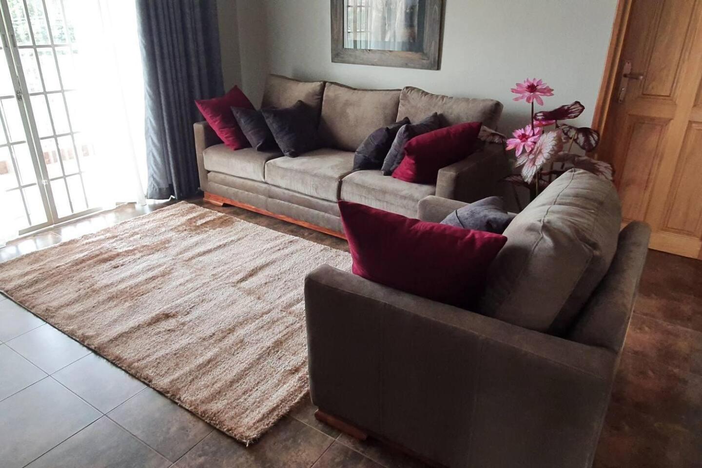 Charming 2-Bed Apartment in Kigo view 3