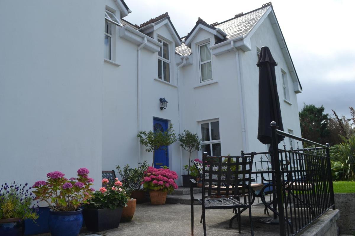 Hotel Guaire House Killarney - Image 1