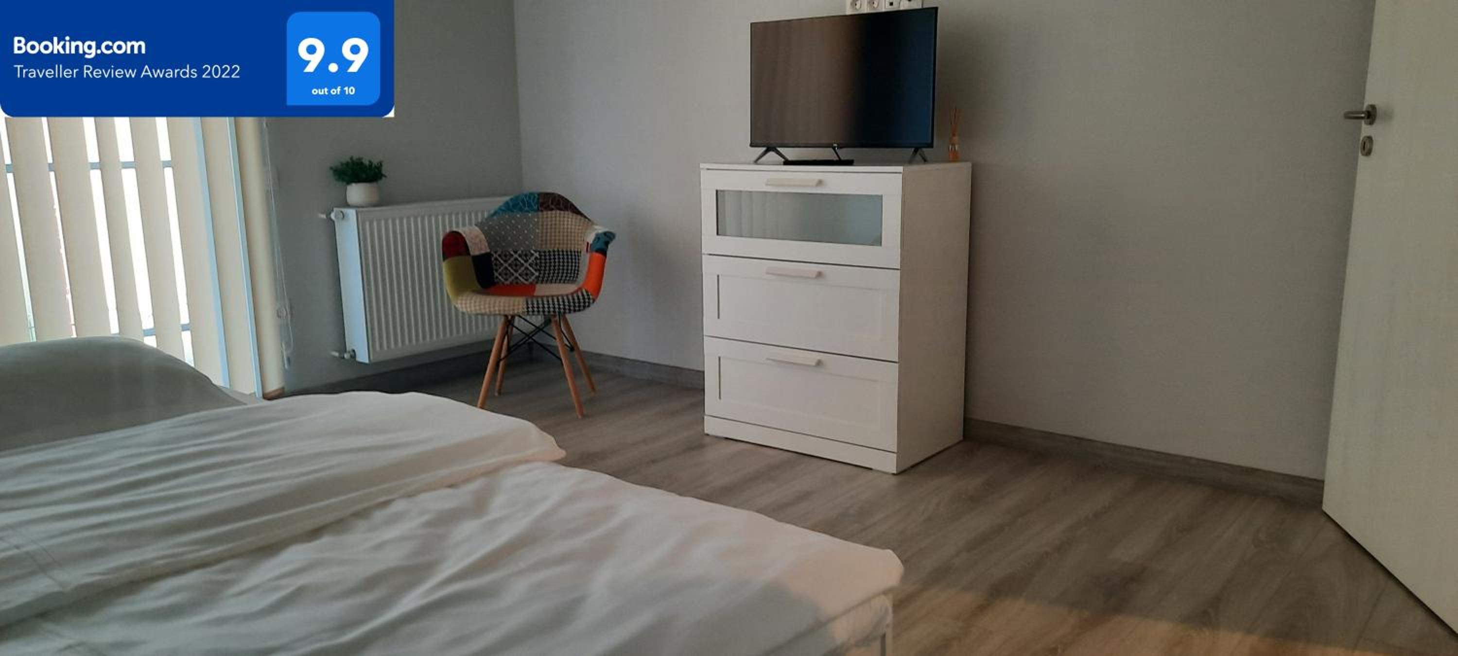 Baman Apartment