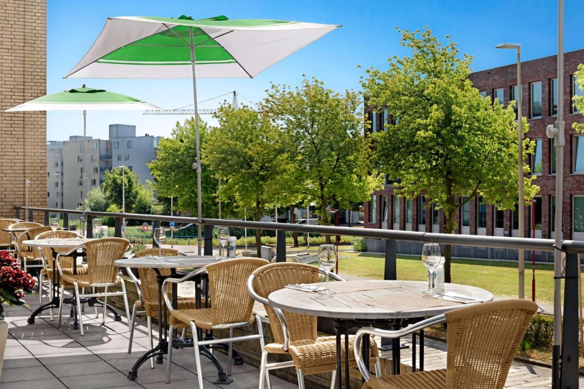 outdoor BBQ area