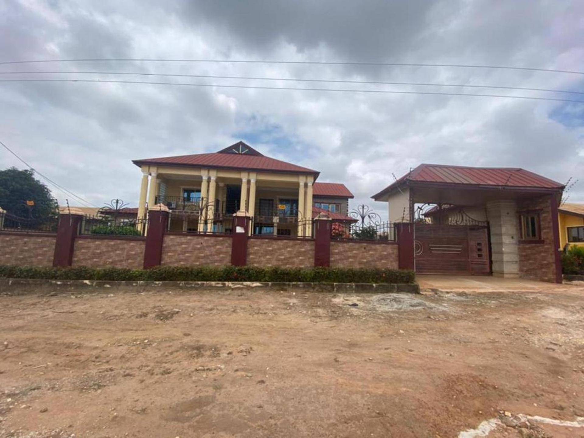 Cozy Kumasi Apartment with 2 Bedrooms view 4