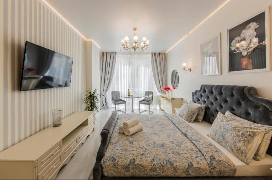 1 room 50m2 center of Obolon near River side. Smart Plaza view 3