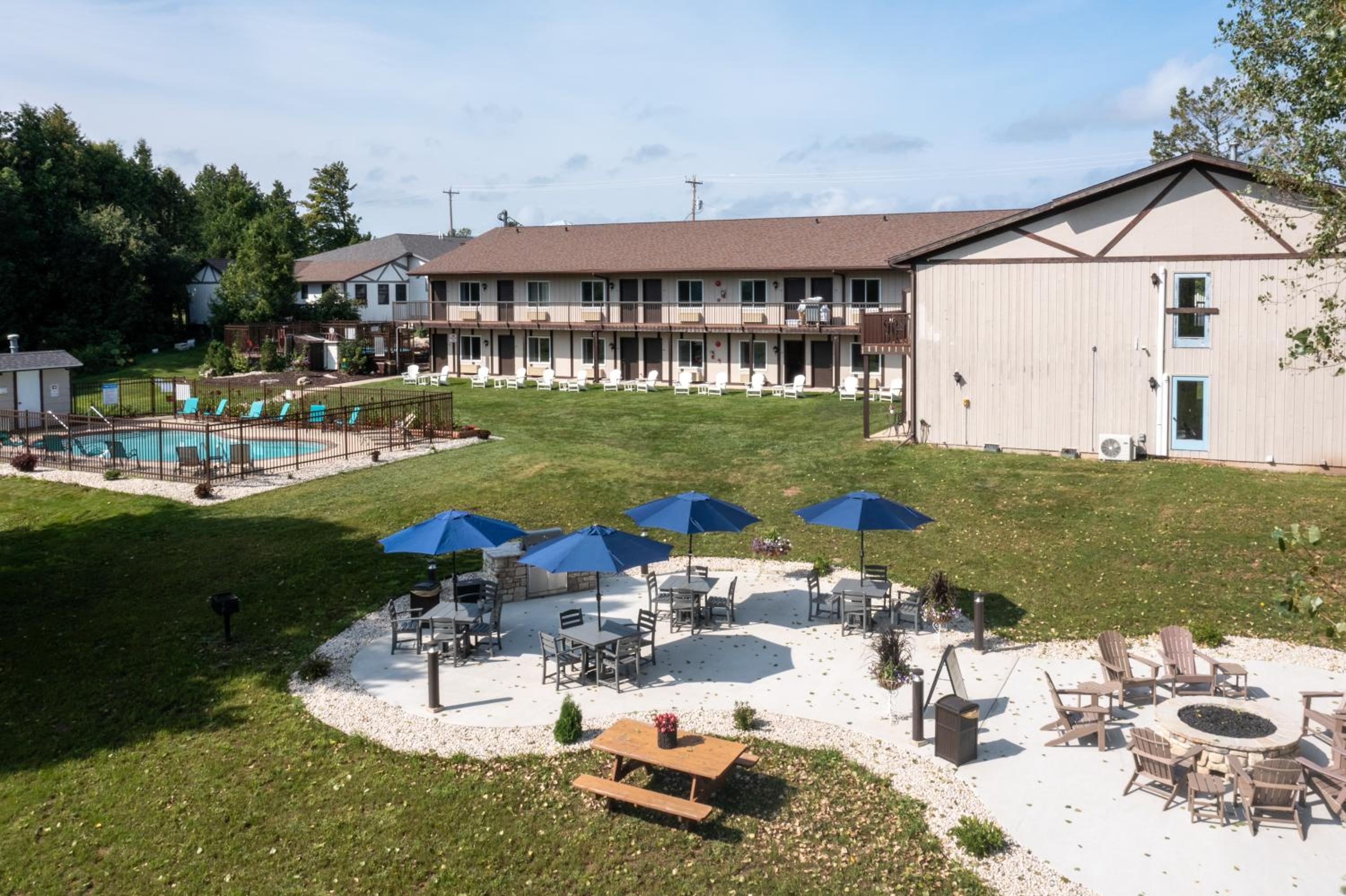 Sister Bay Inn