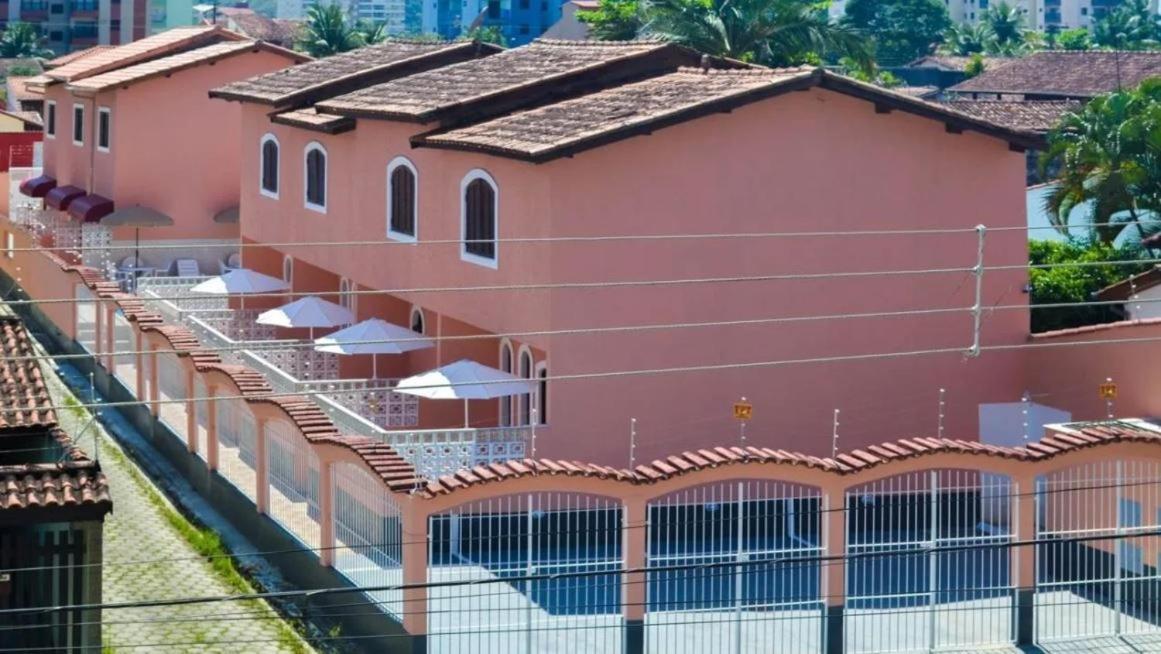 Townhouse with two suites in Caraguatatuba - Praia de Martim Sá view 2