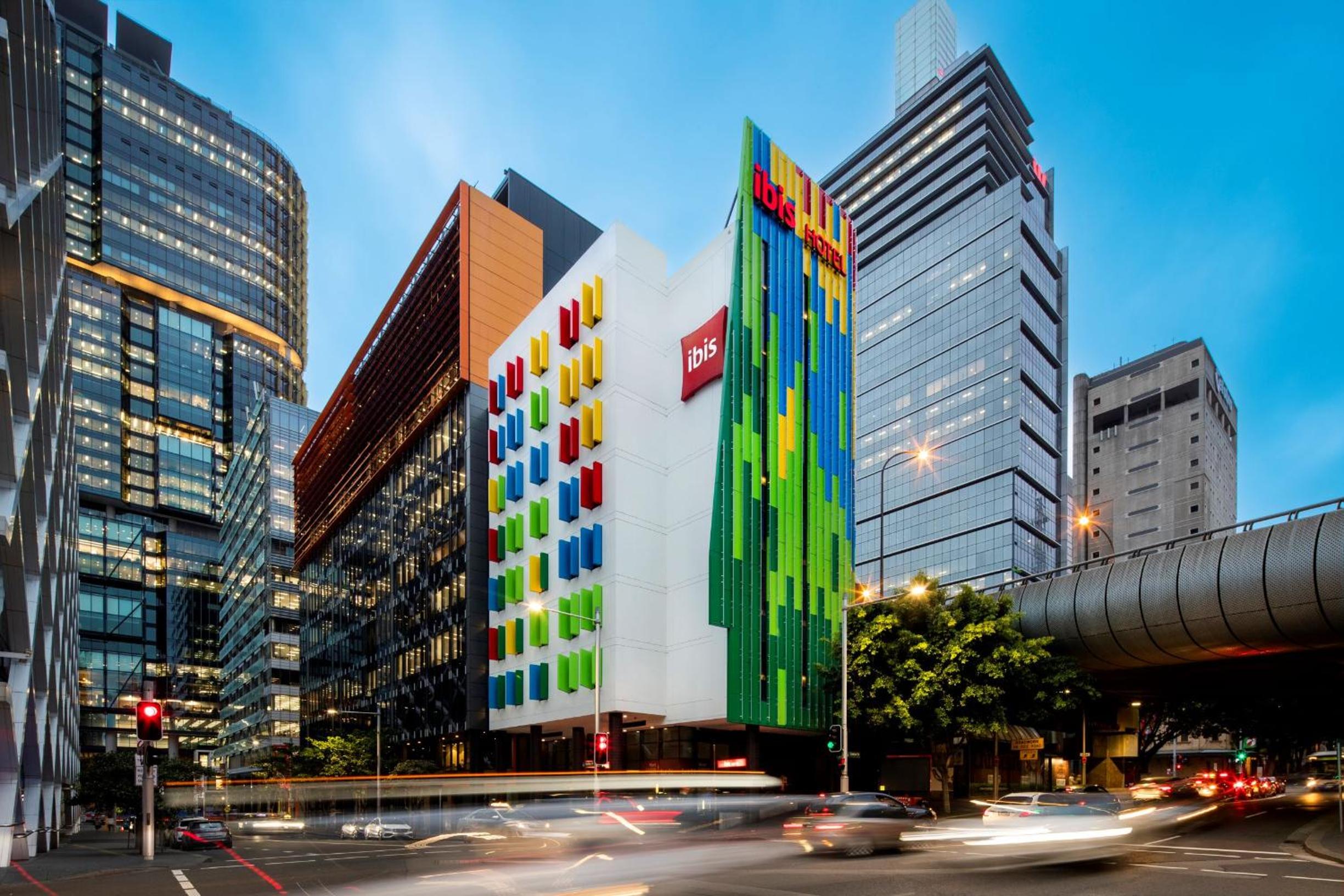 Hotel ibis Sydney Barangaroo - Image 1