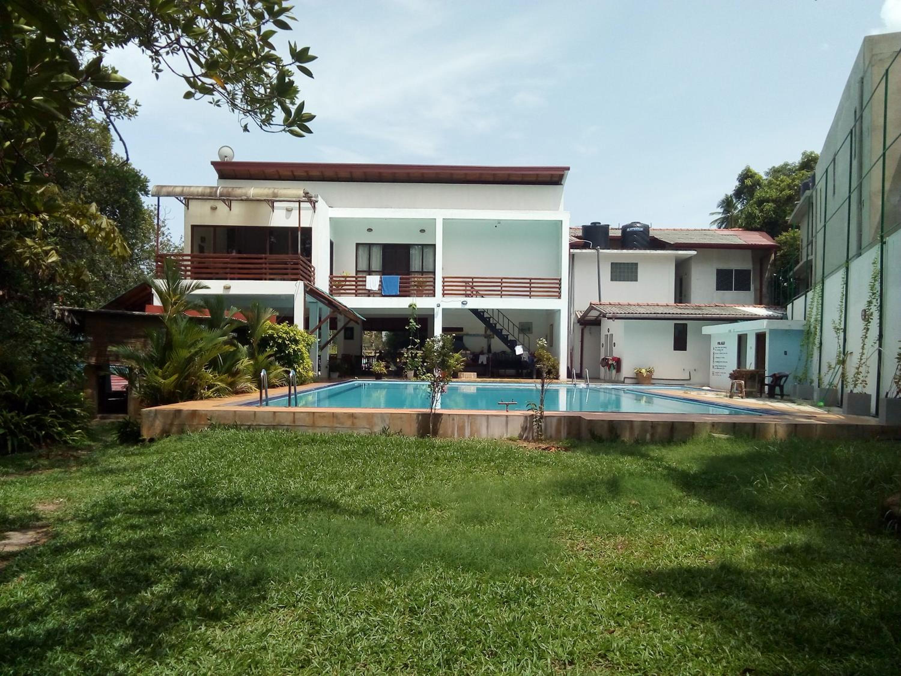 THE Mangrove cave Hotel