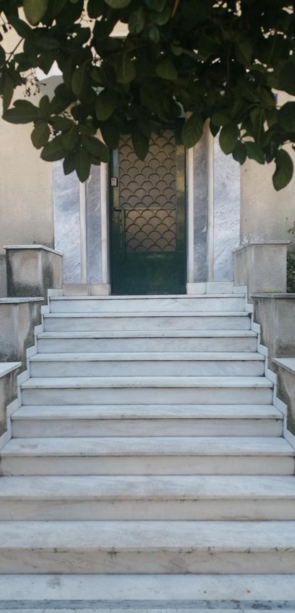 The Athenian House - Duxiana Bed