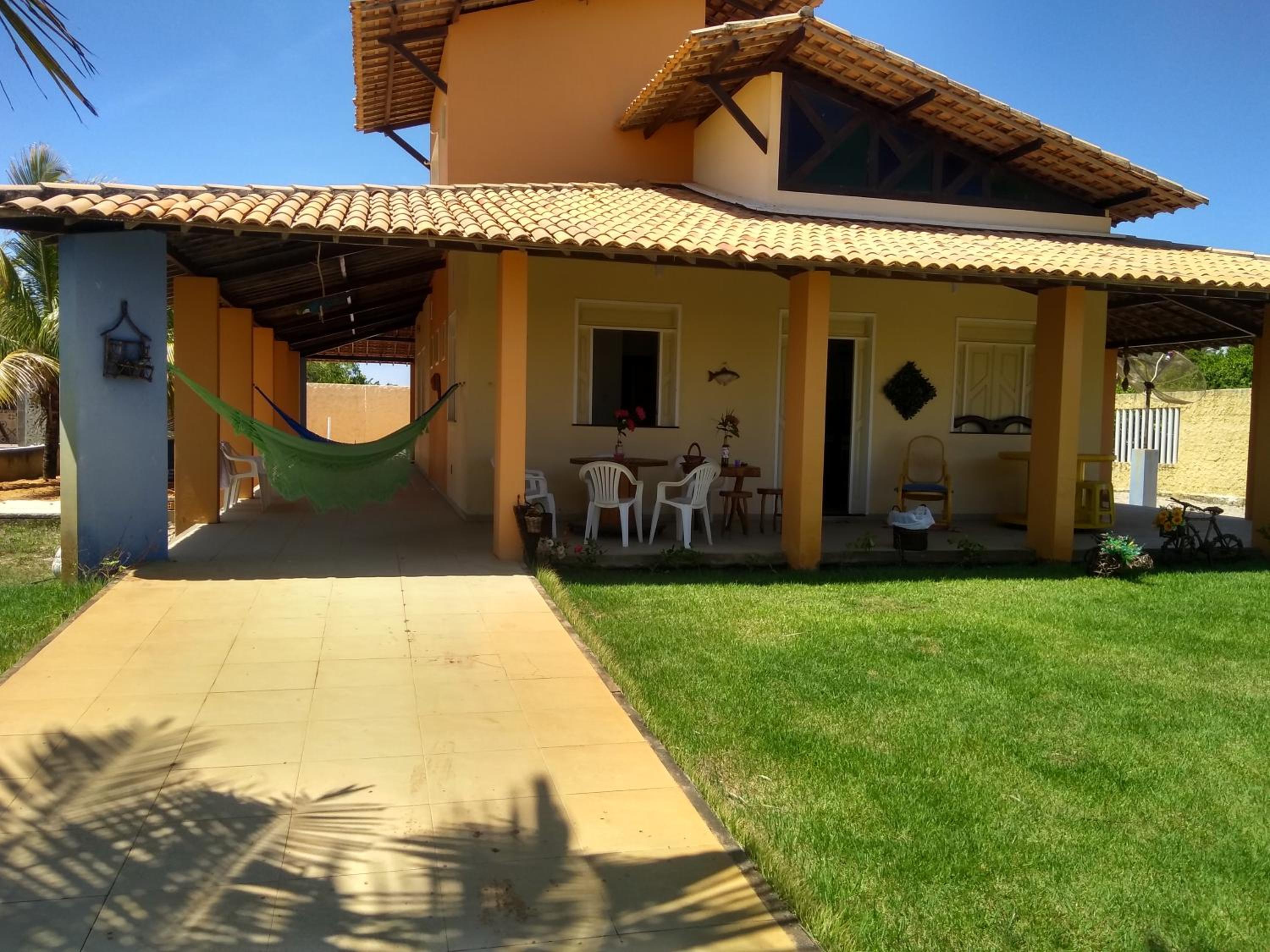 Casa de praia condomínio fechado, frente para o mar
