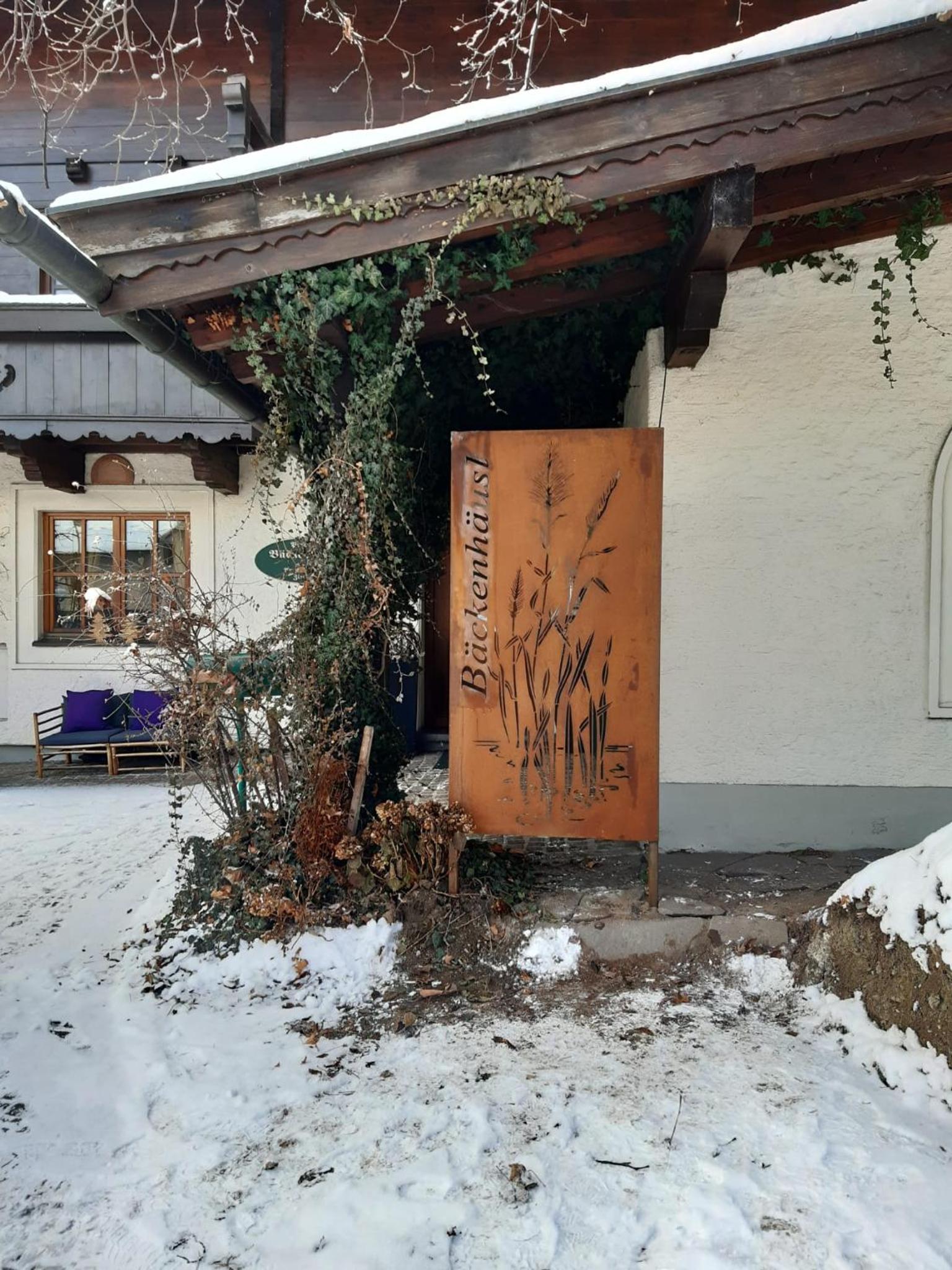 Appartement Pension Bäckenhäusl FERIENWOHNUNGEN Chalets Hütten Komfortzimmer