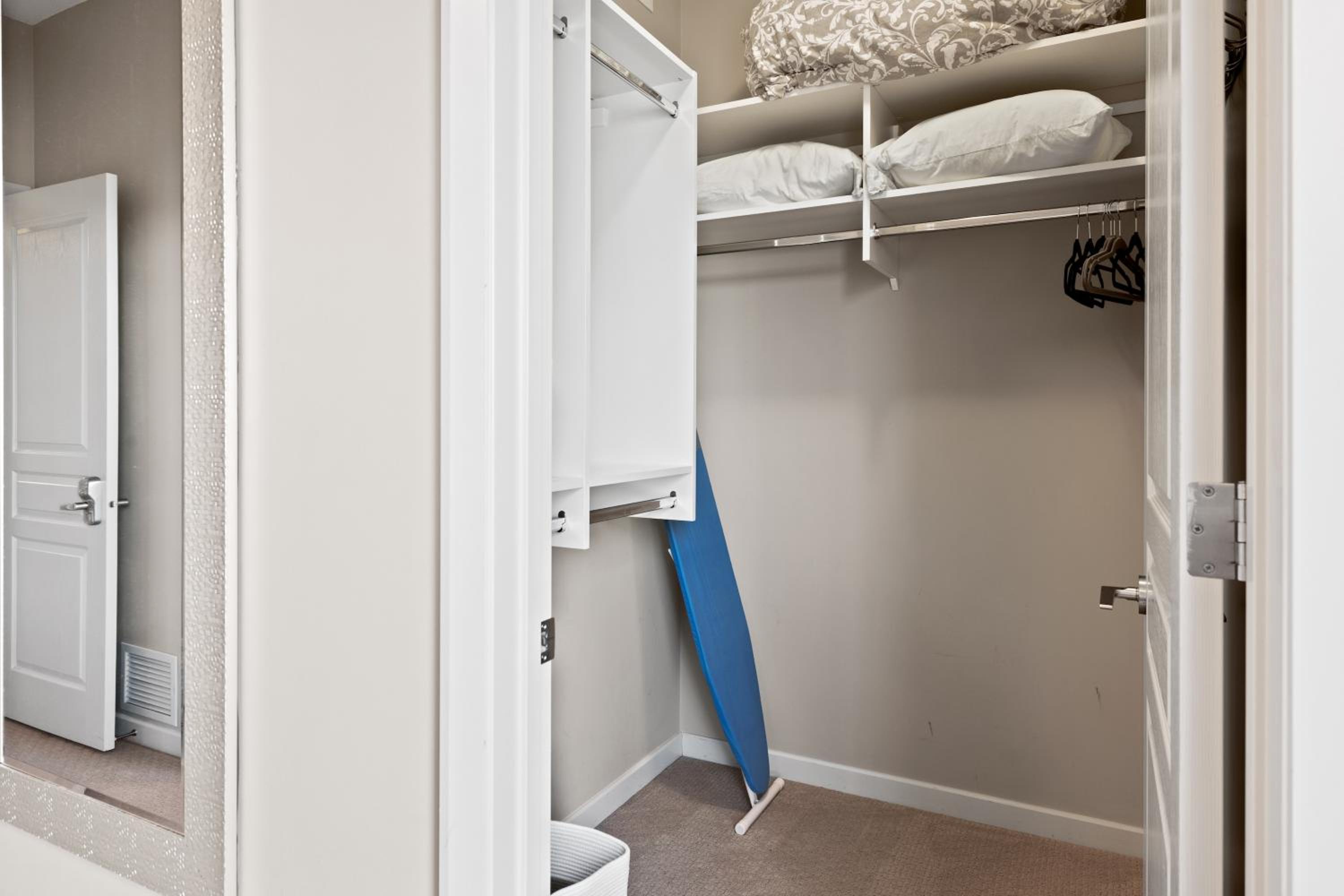 GlobalStay Downtown Calgary Condos