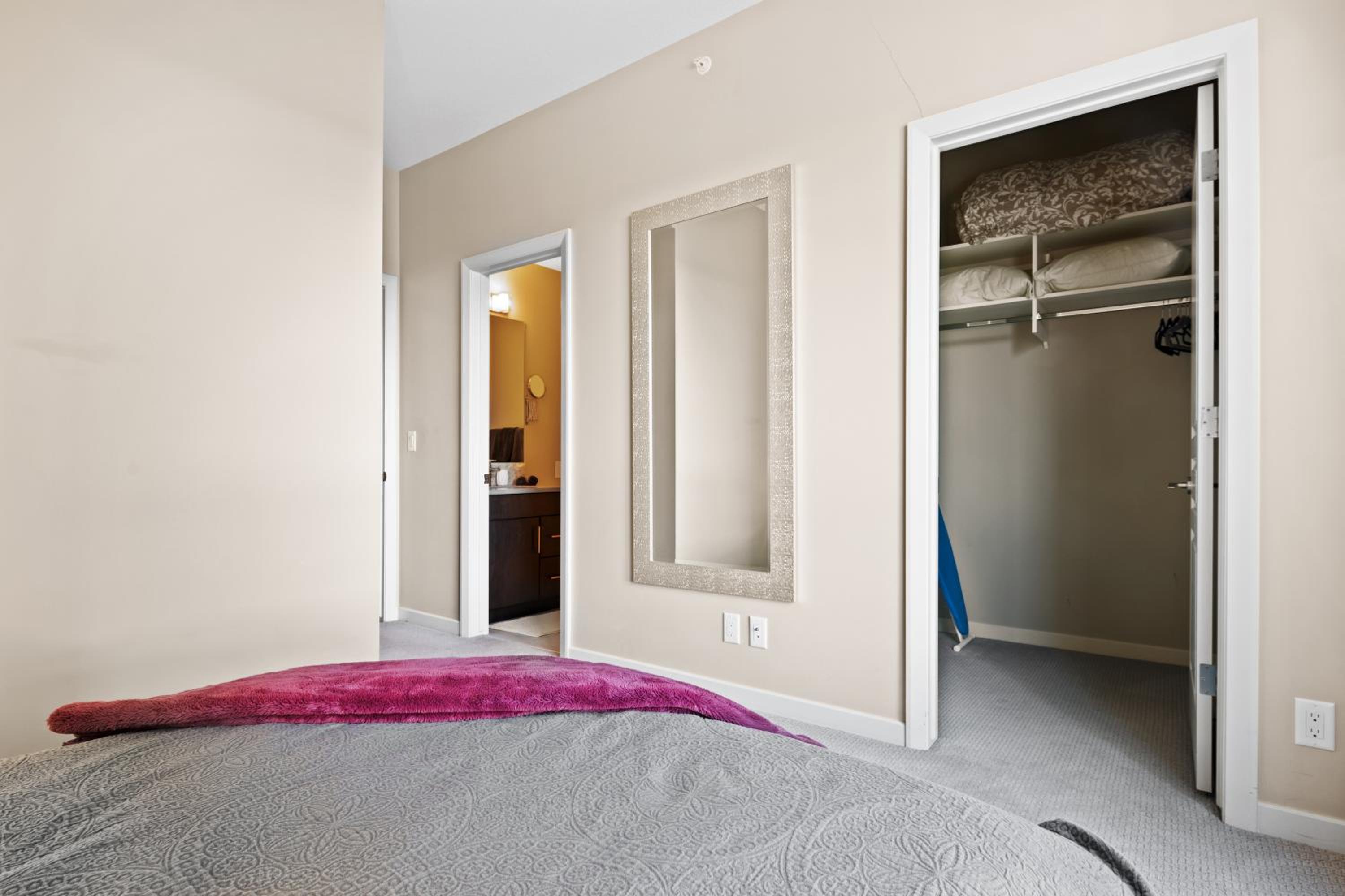 GlobalStay Downtown Calgary Condos