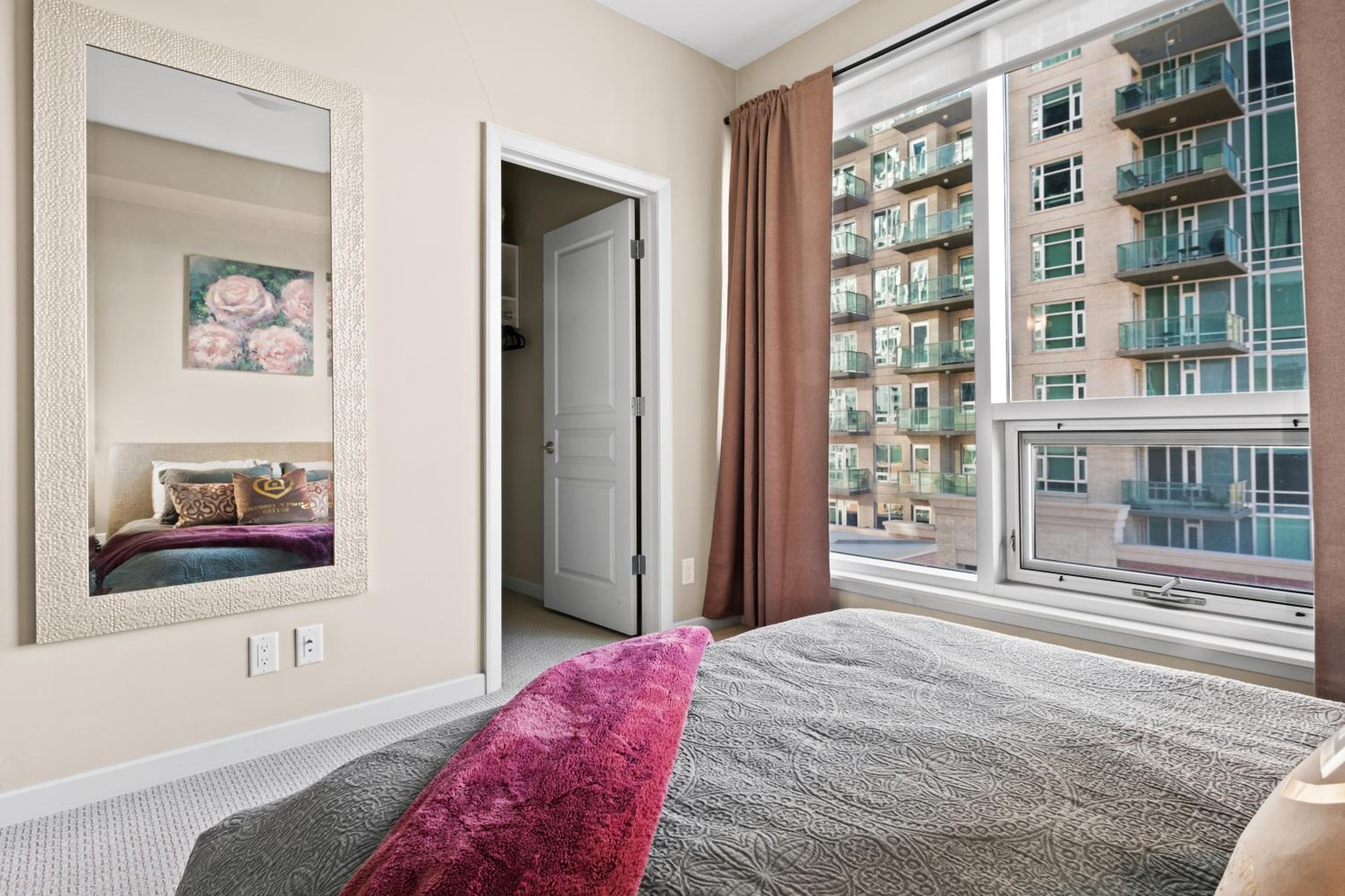 GlobalStay Downtown Calgary Condos