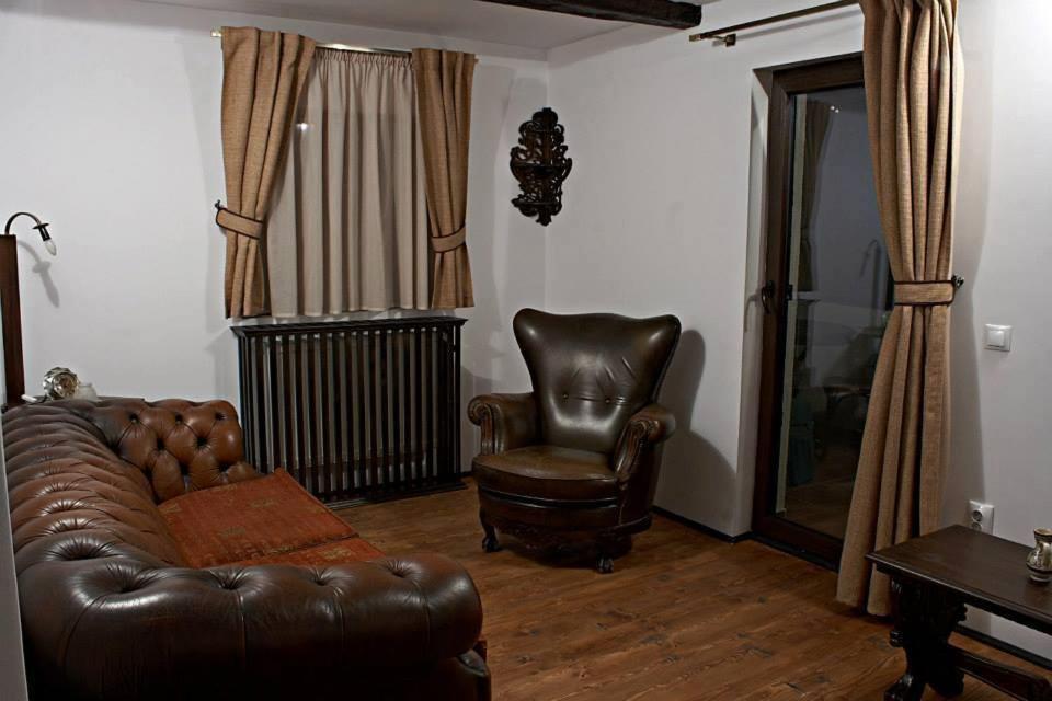 Pensiune-Restaurant Tara Luanei