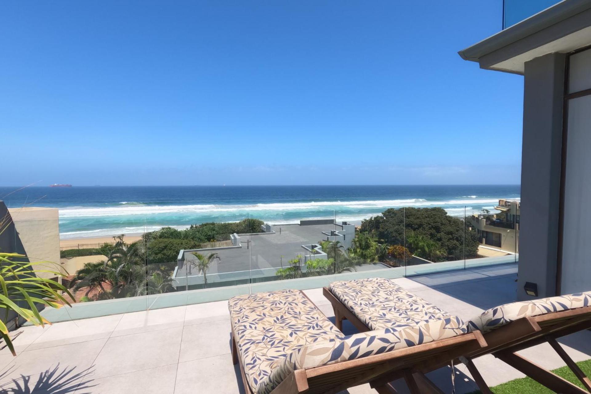 Balcony or terrace at Licorna Beach 41 Umhlanga, Durban