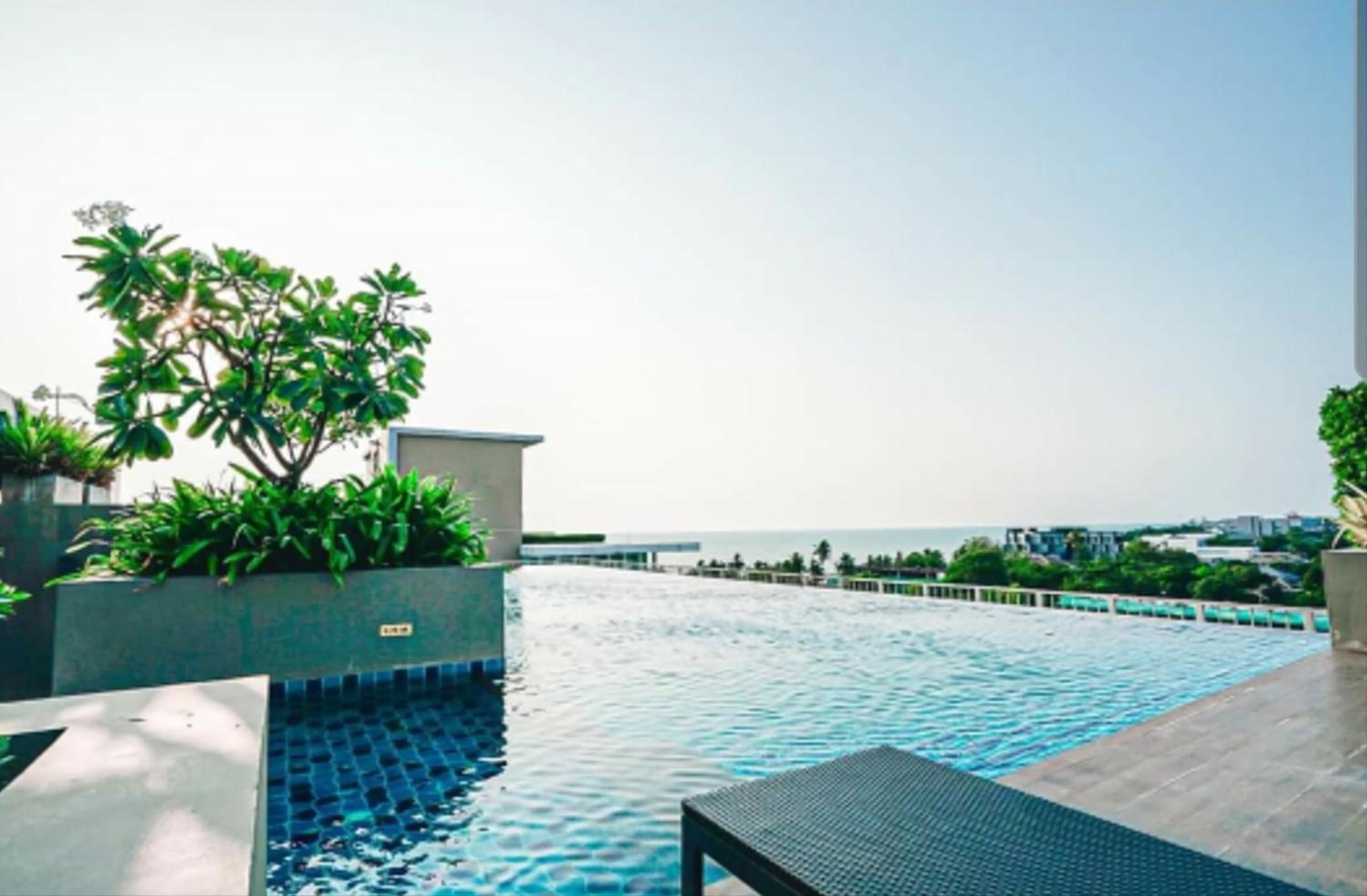 Hill & Sea Balcony 1 Bedroom & 1 Living Room @Blu X view 5
