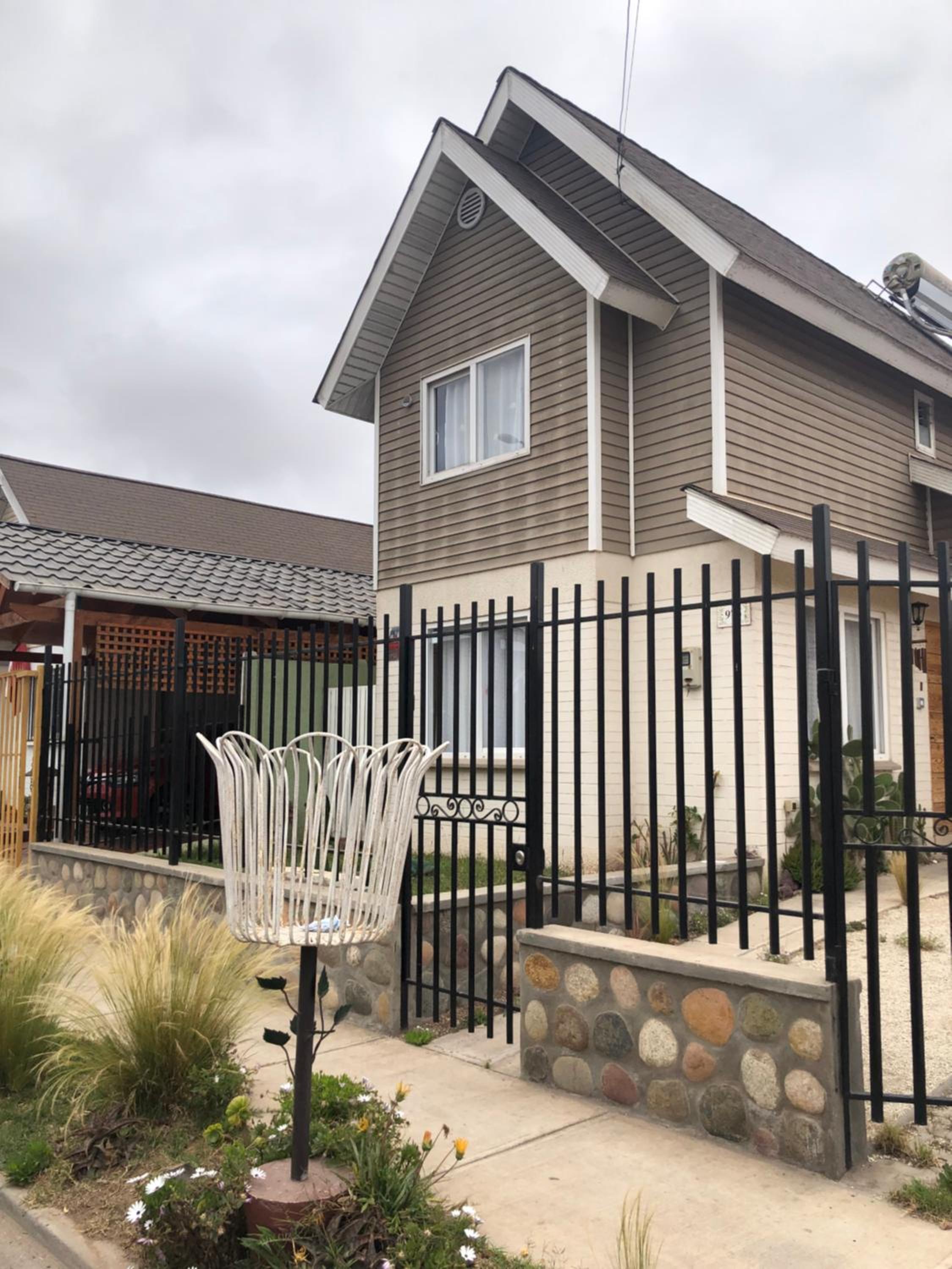 Comoda y amplia casa en sector residencial