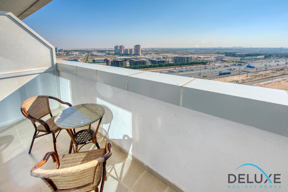 Elegant Studio in Al Jawhara Tower by Deluxe Holiday Homes