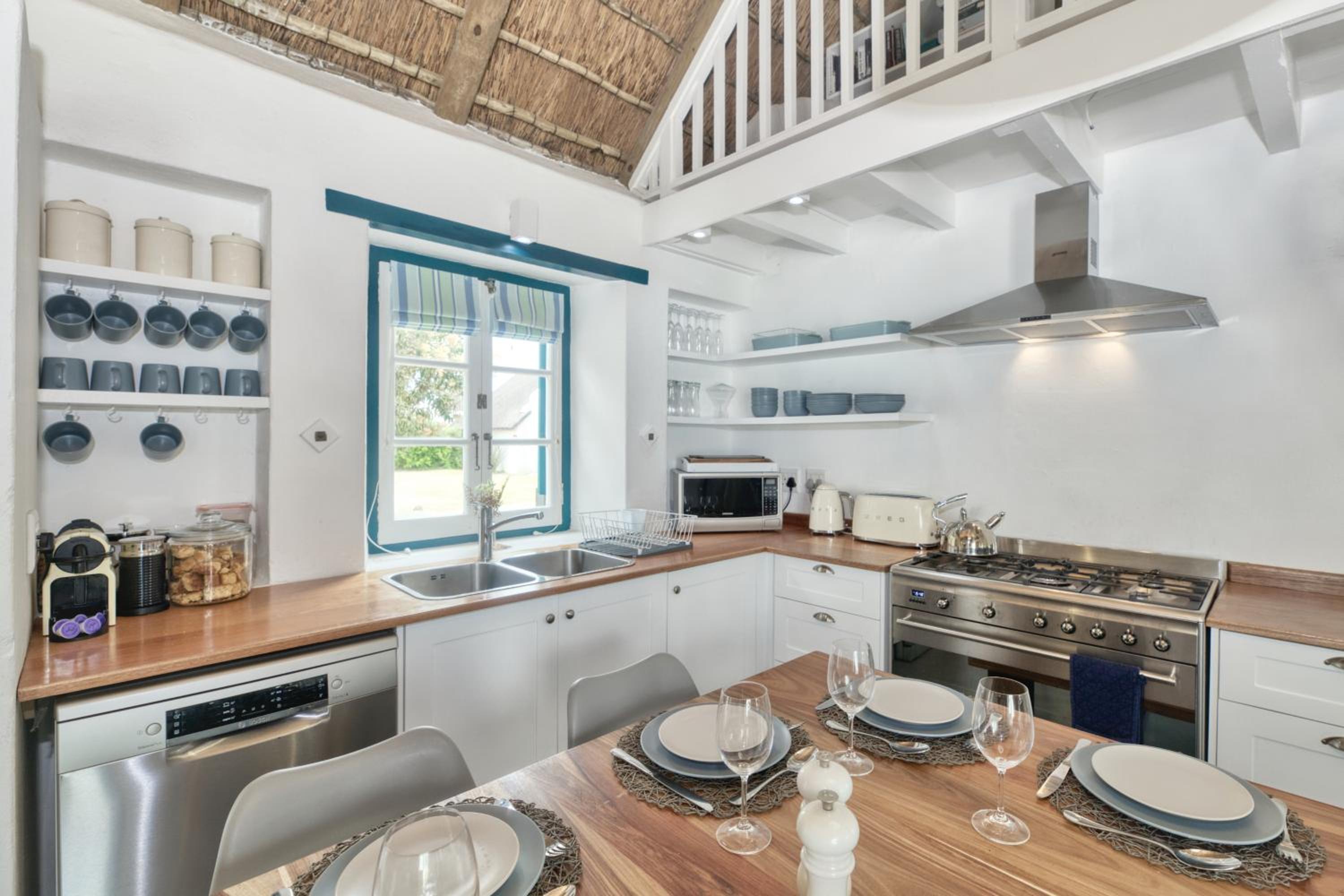 Cape Creek Cottage, Luxury Coastal Getaway view 4