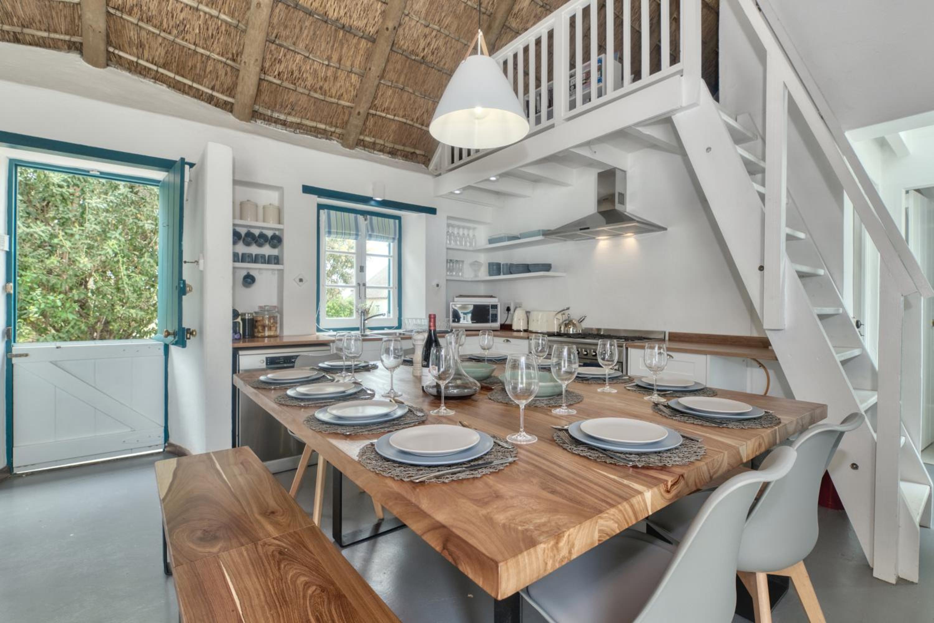 Cape Creek Cottage, Luxury Coastal Getaway view 3