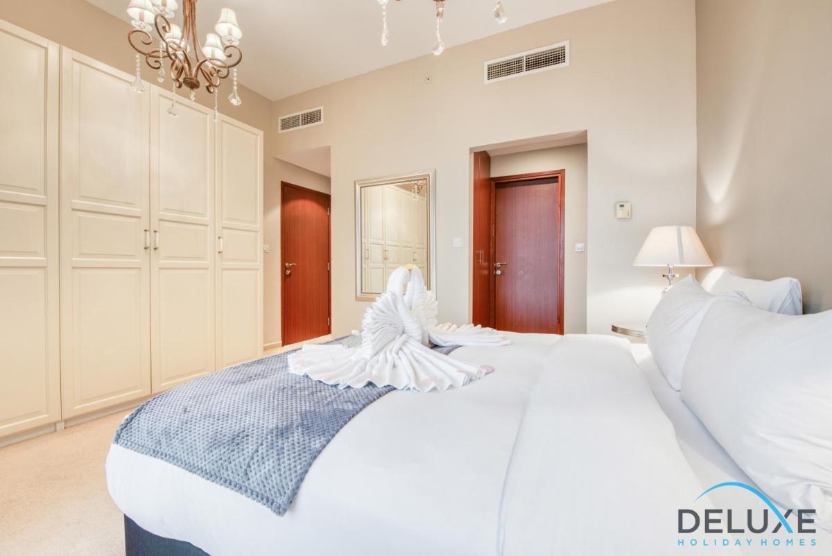 Exquisite 1BR in Sadaf, Jumeirah Beach Residence by Deluxe Holiday Homes