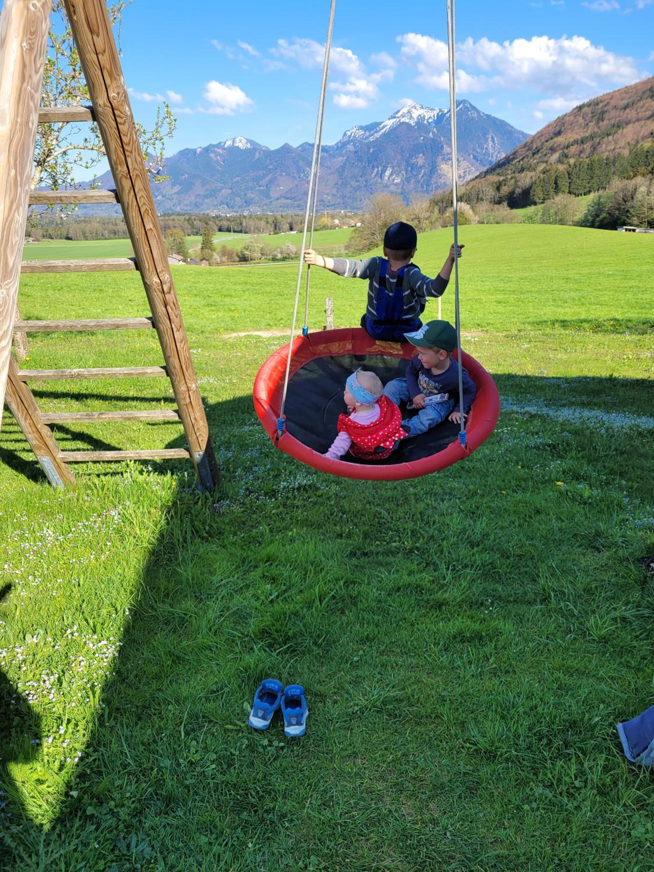 Hoderhof view 4
