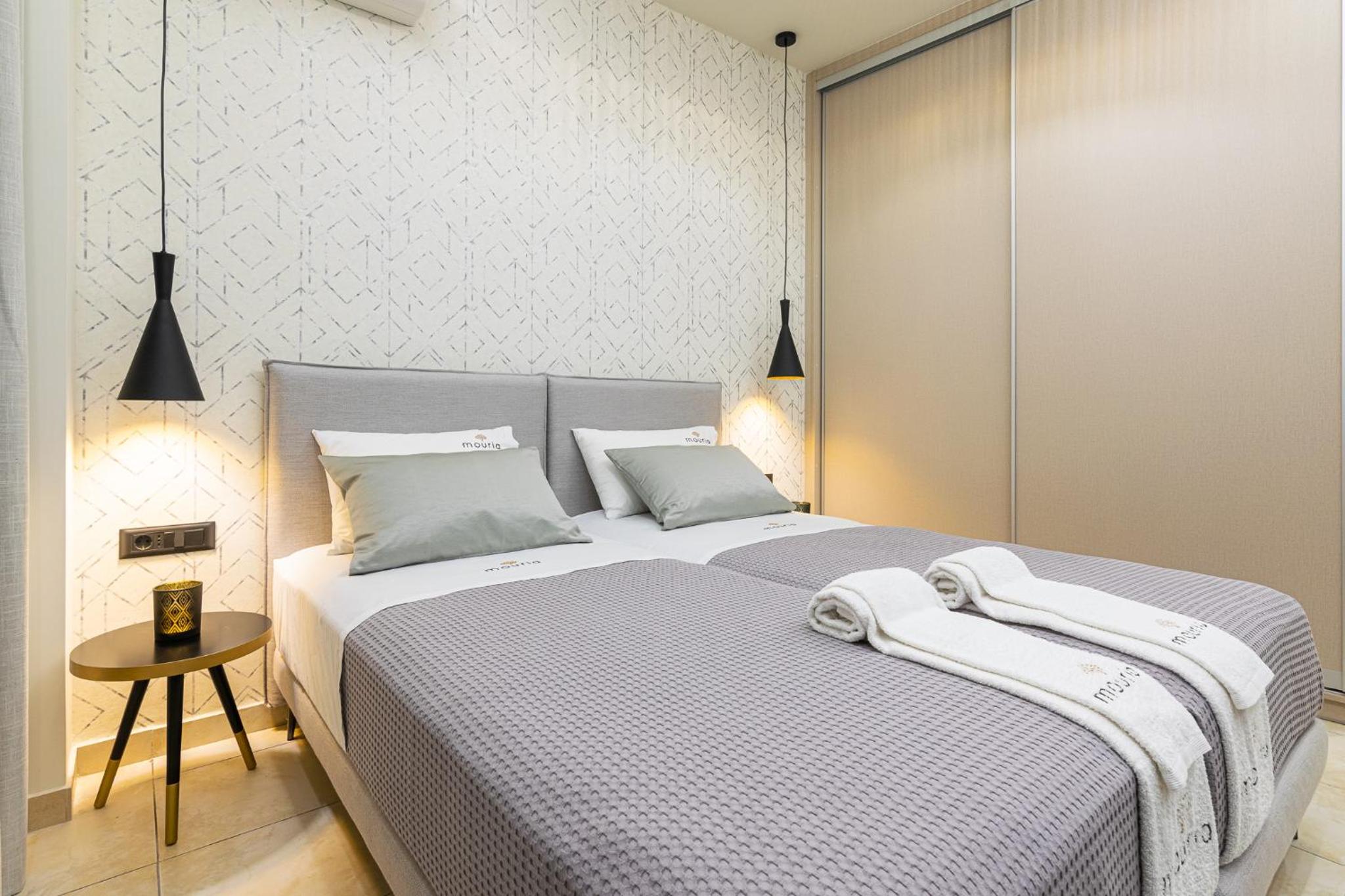 Mouria Studios & Apartments