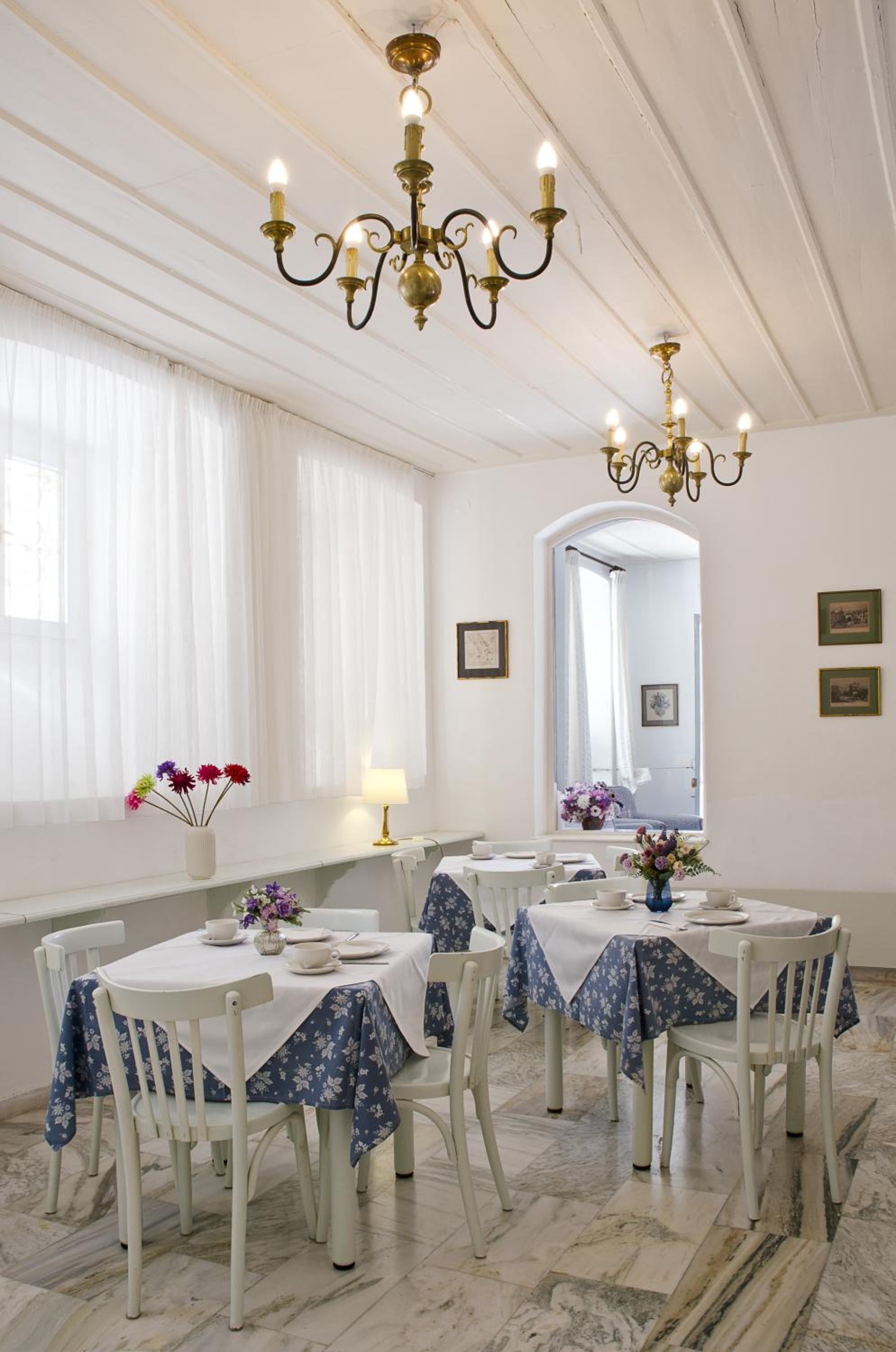 Hotel Omiros