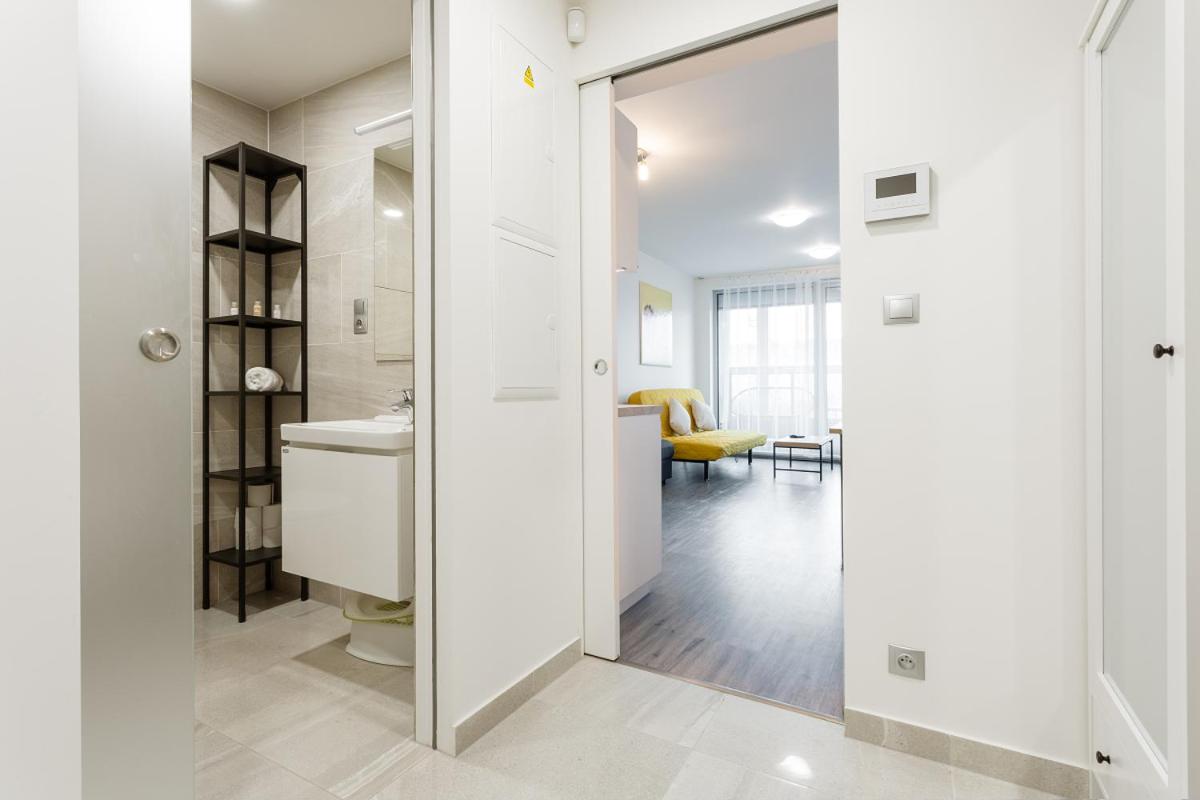 Yellow apartment with PARKING