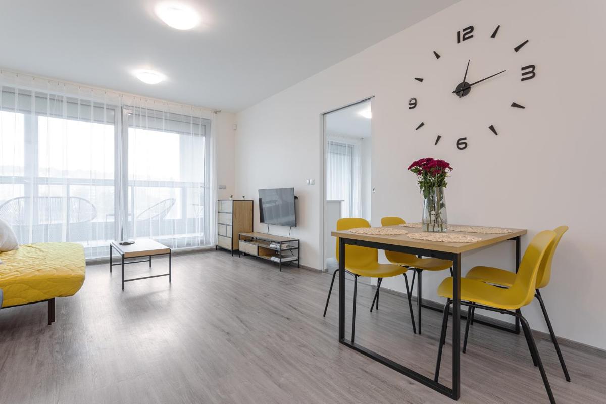 Yellow apartment with PARKING