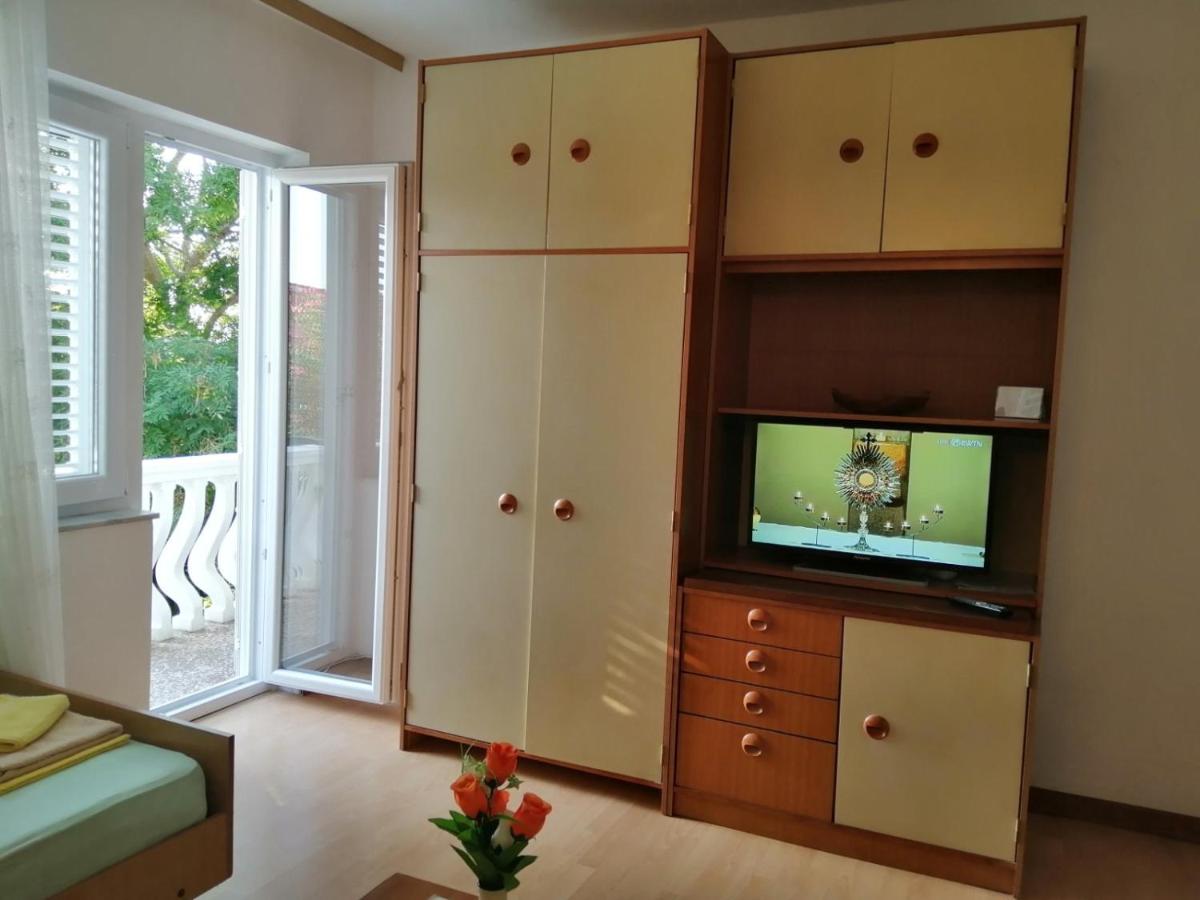 Hotel BEACHSIDE APARTMENT Dubi&Mari - Image 1