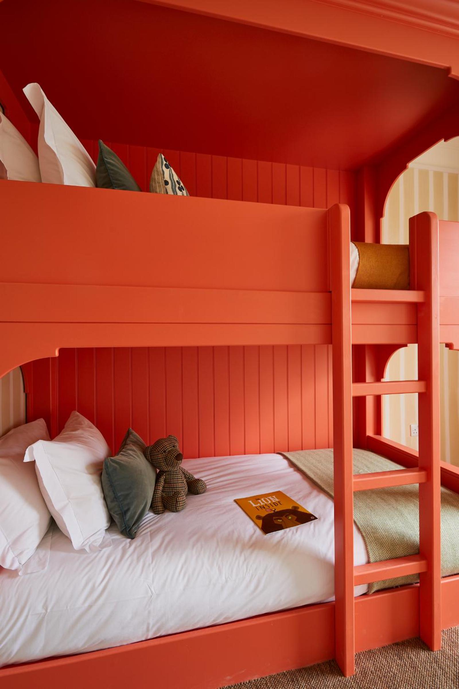 Newbury Vacations - The Retreat, Elcot Park - Property Image 22