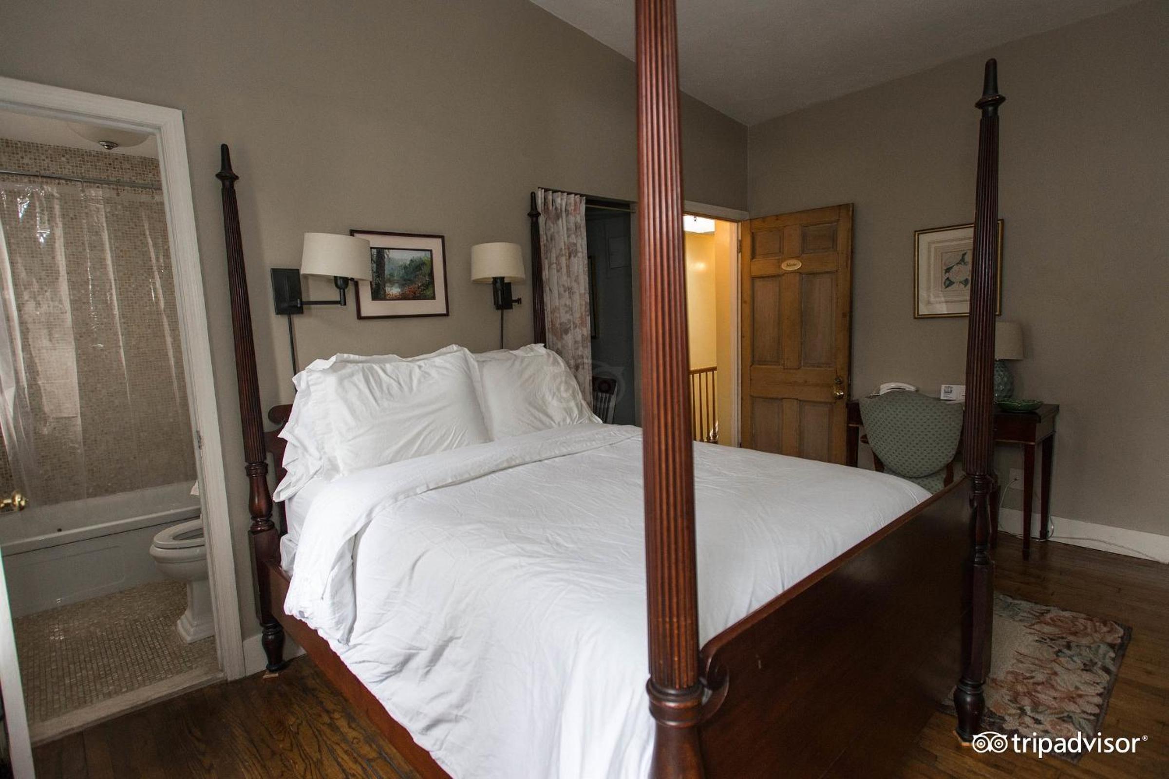 Incentra Village Hotel