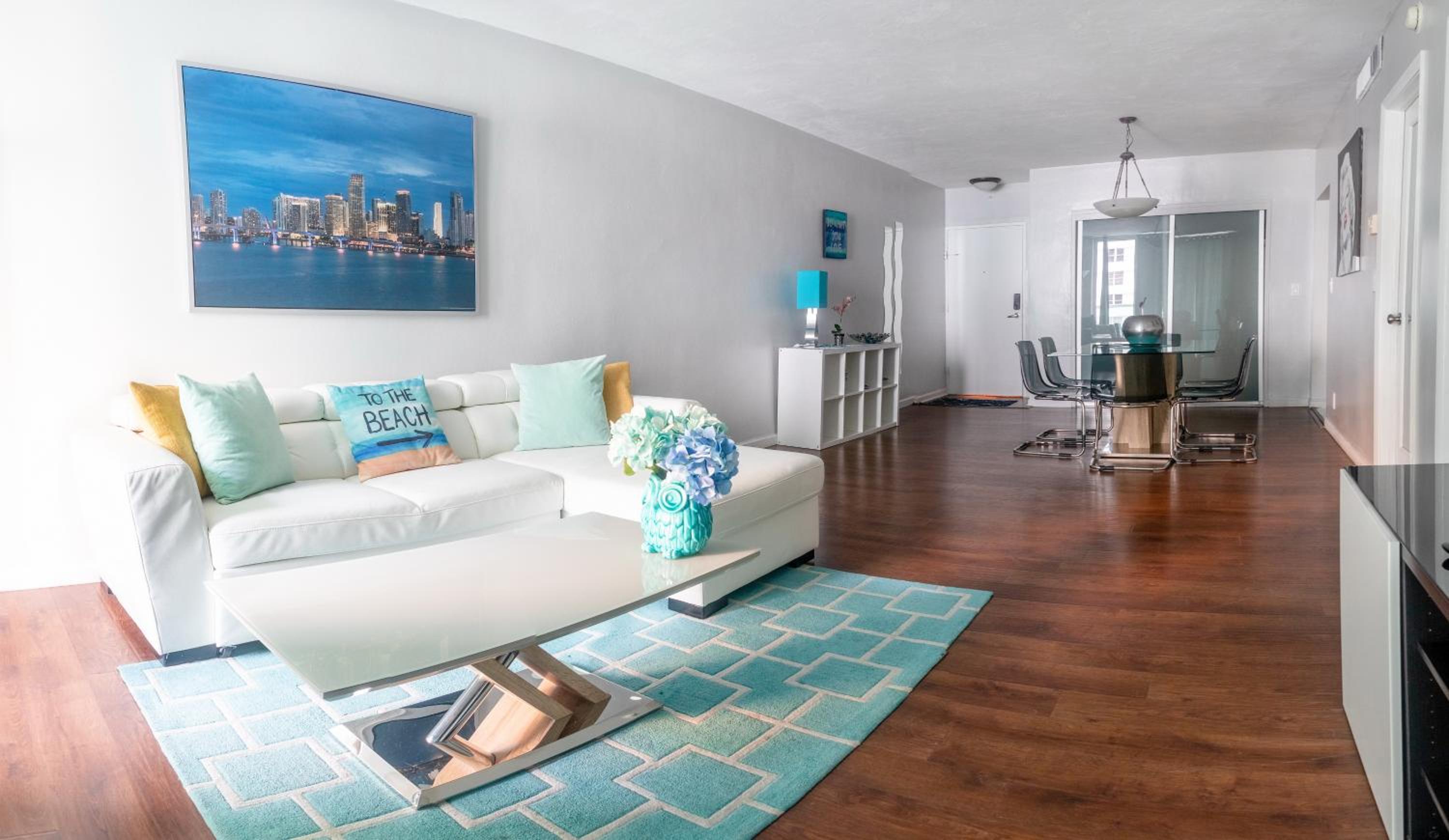 Dream Vacation Apartment Right On The Beach view 3