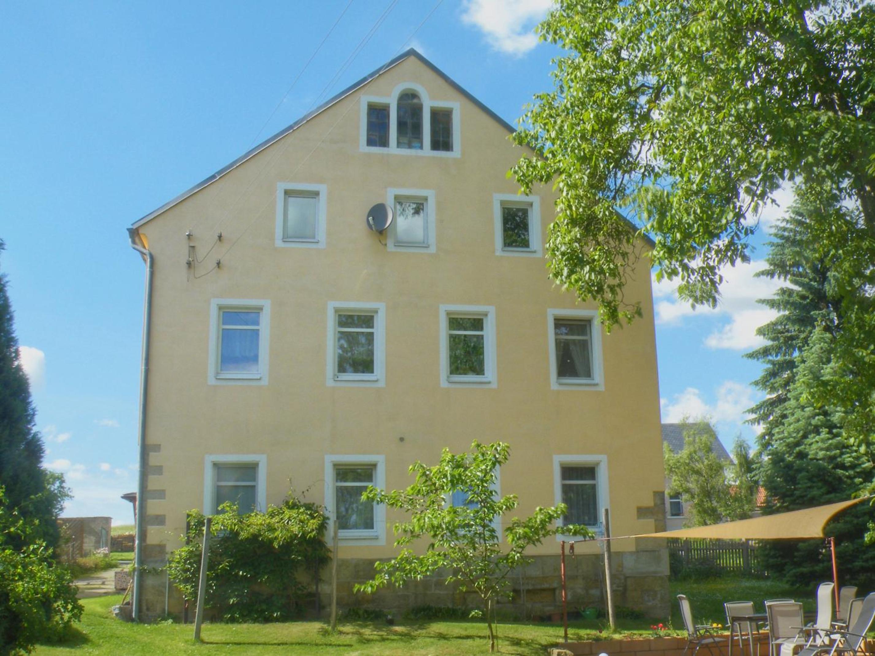 Am Lindenbaum view 2