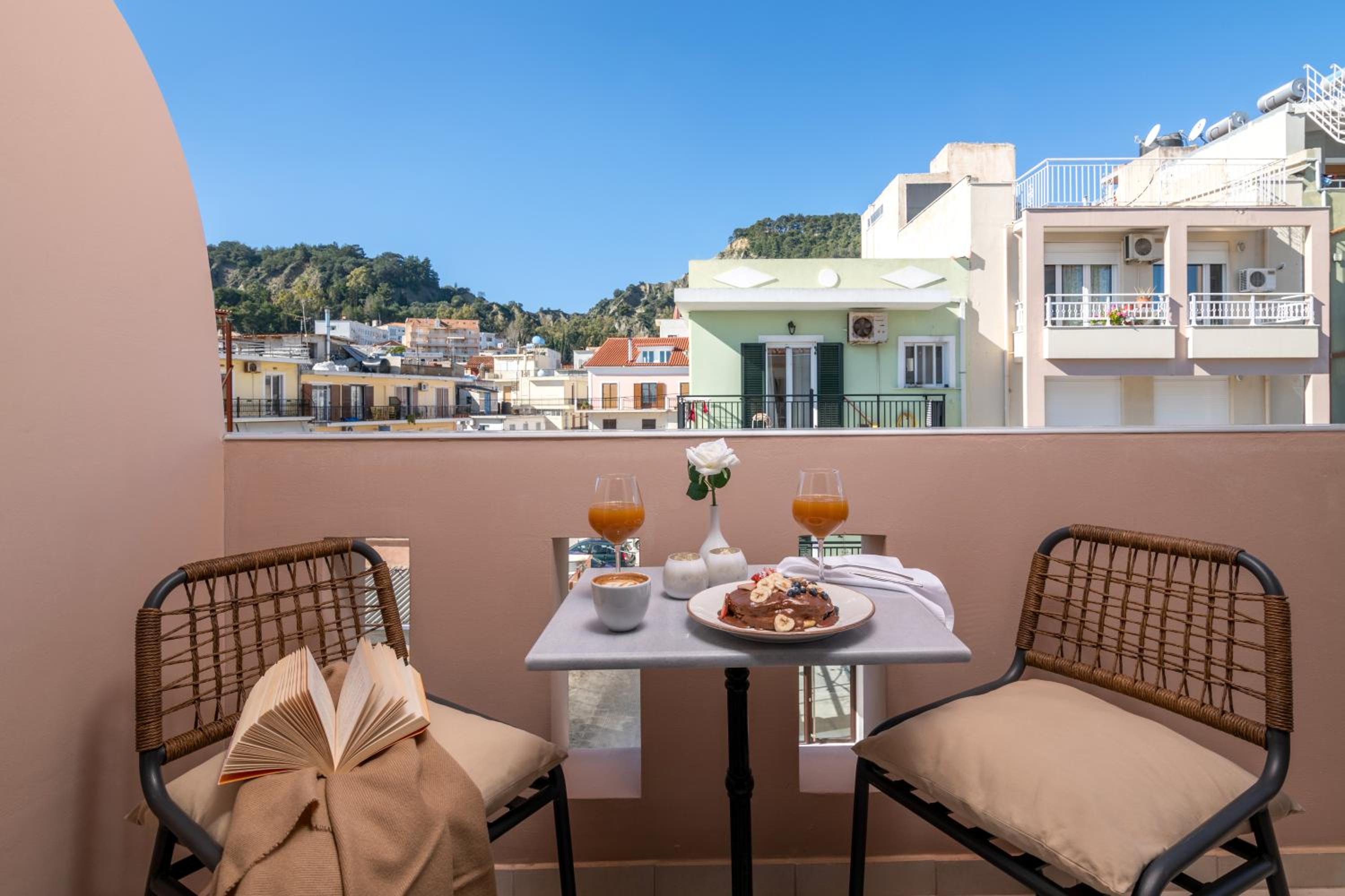 Maison Downtown Luxury Apartments!