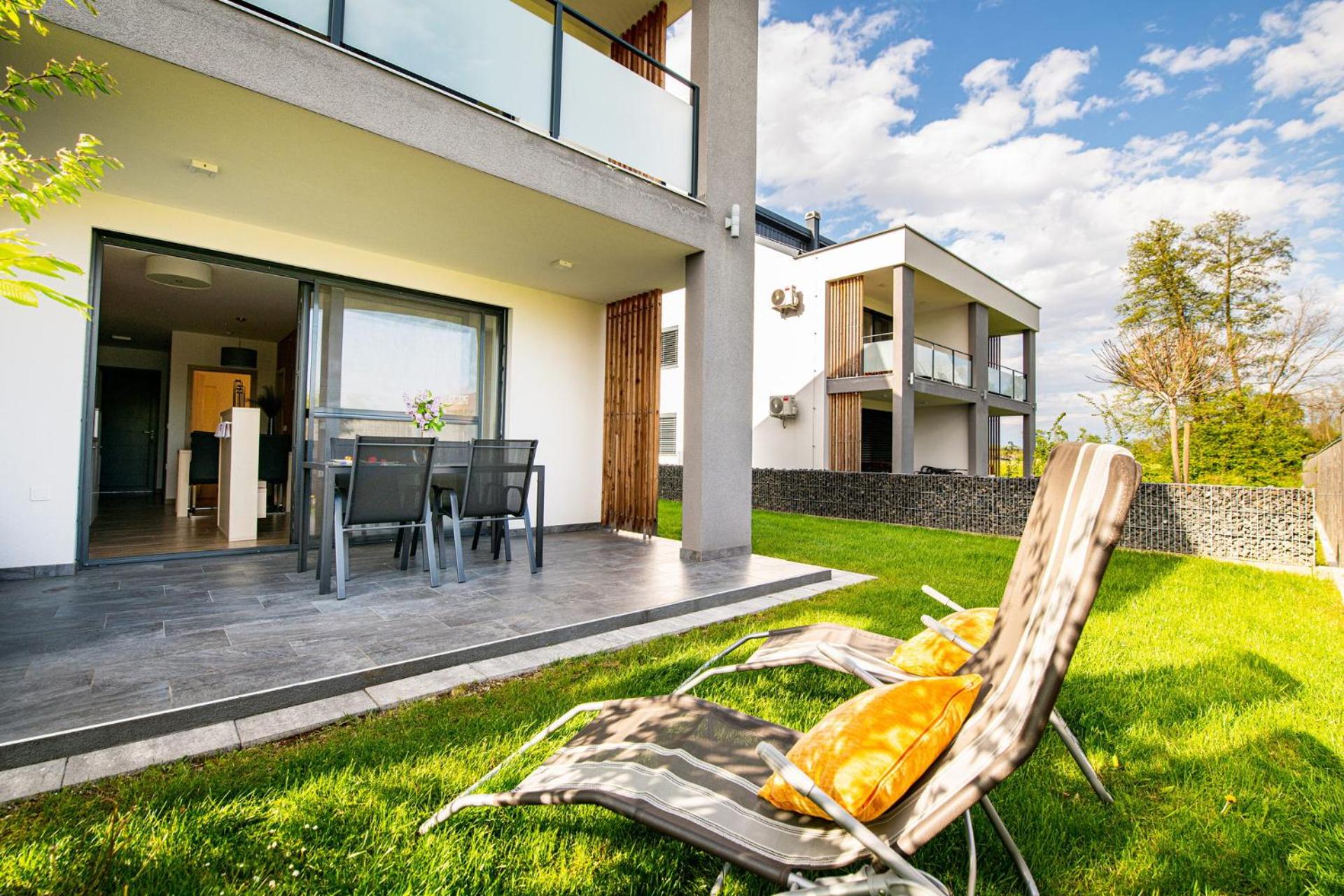 Apartmaji BANONIA " Sončni zahod " view 2
