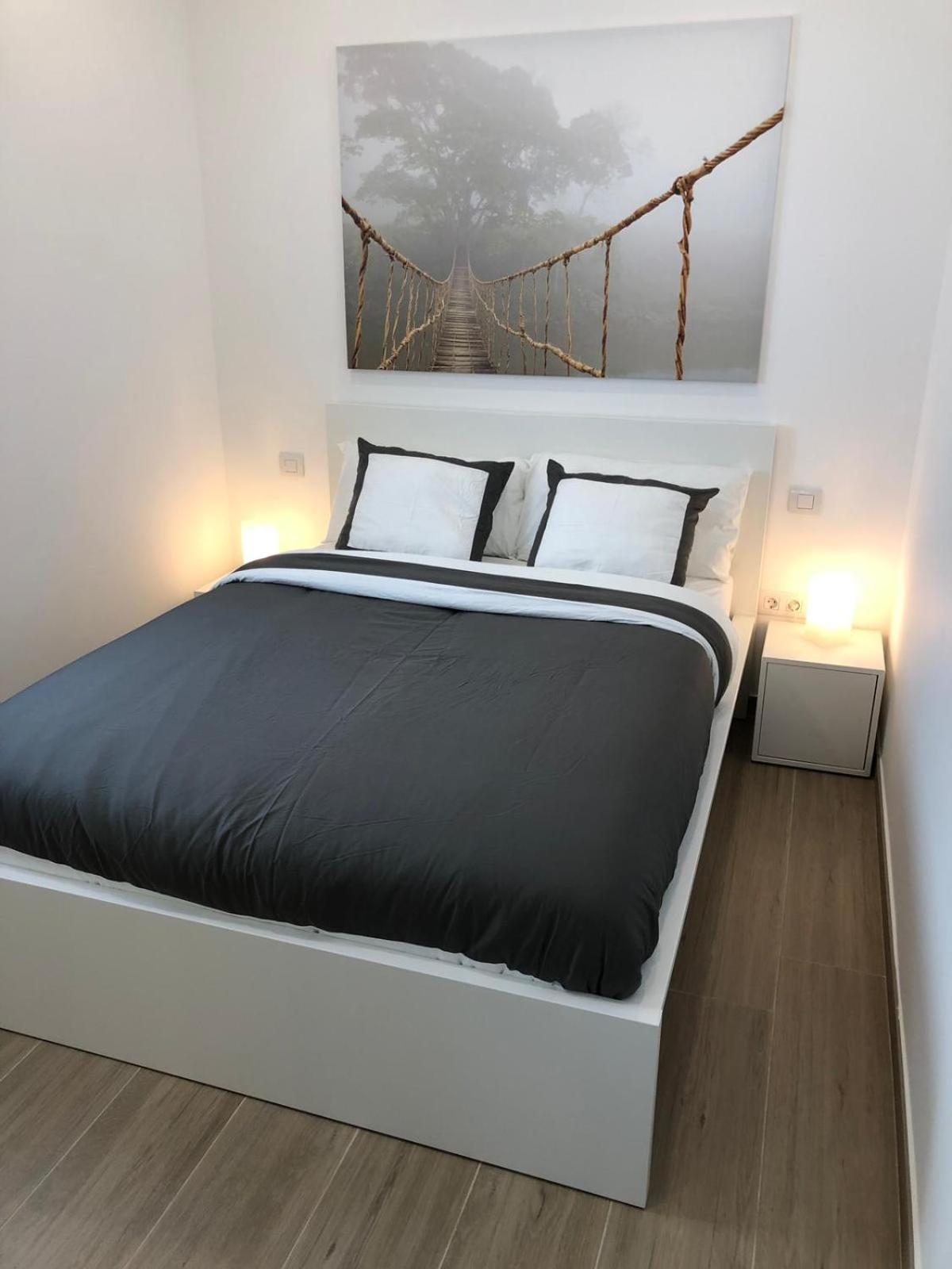 Moderno Apartamento en el Tablero / 2B view 2