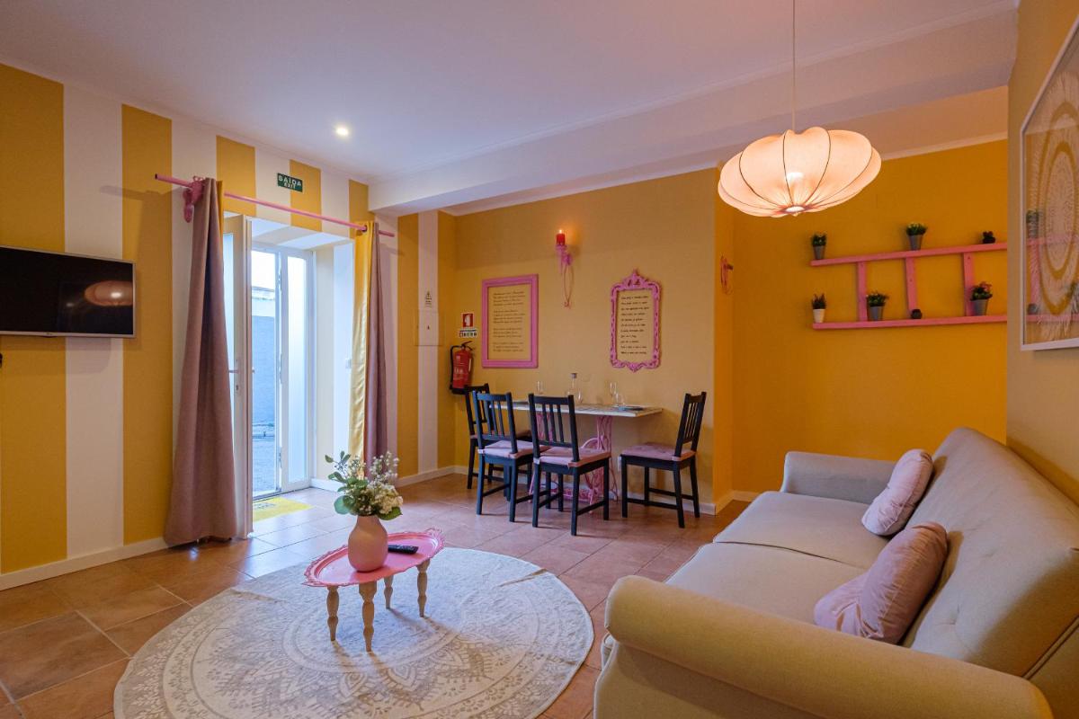 Y Quebedo - Boutique Apartments